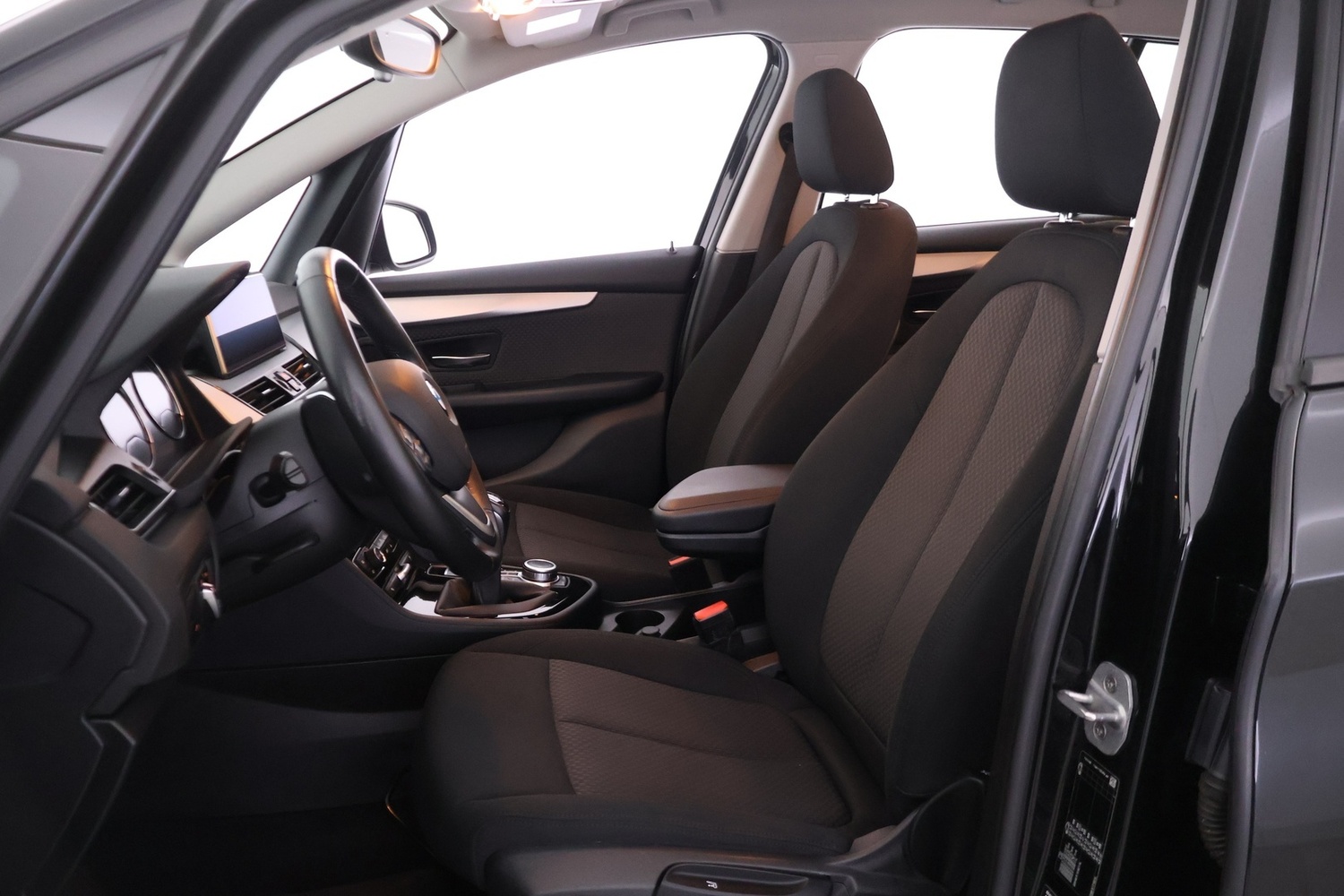 BMW 216 vaihtoauto