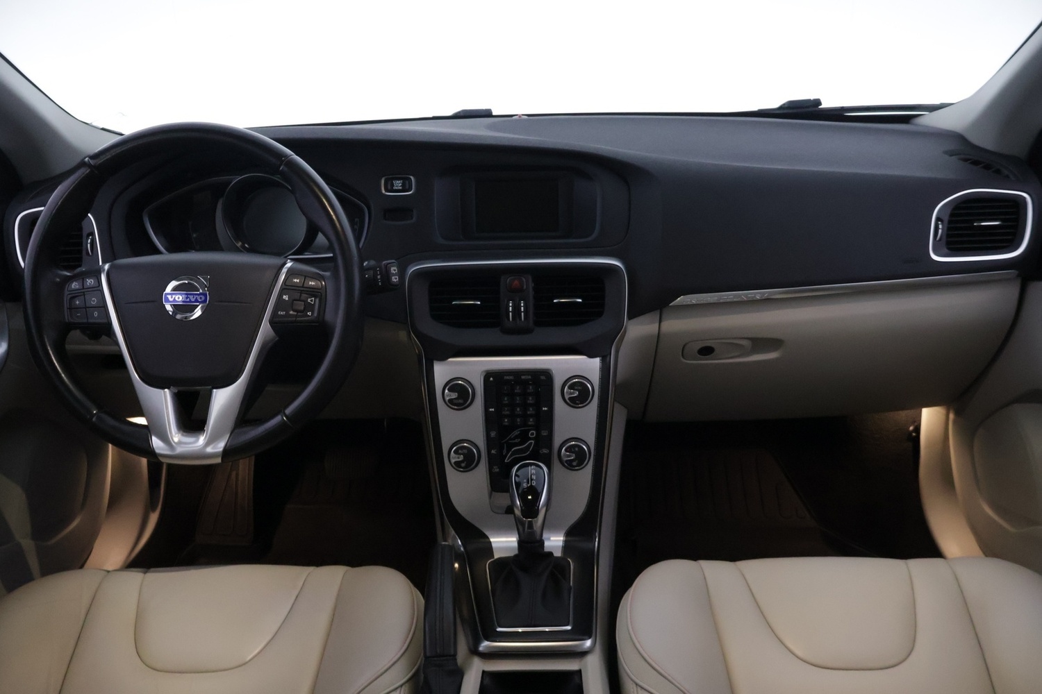 Volvo V40 Cross Country vaihtoauto