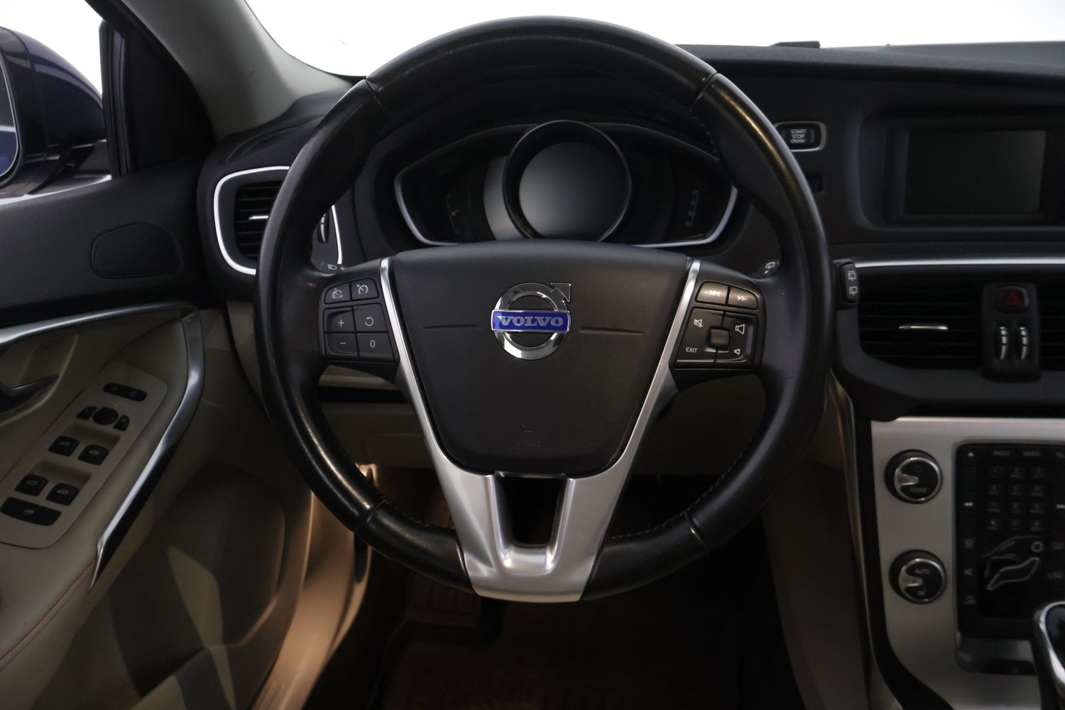 Volvo V40 Cross Country vaihtoauto