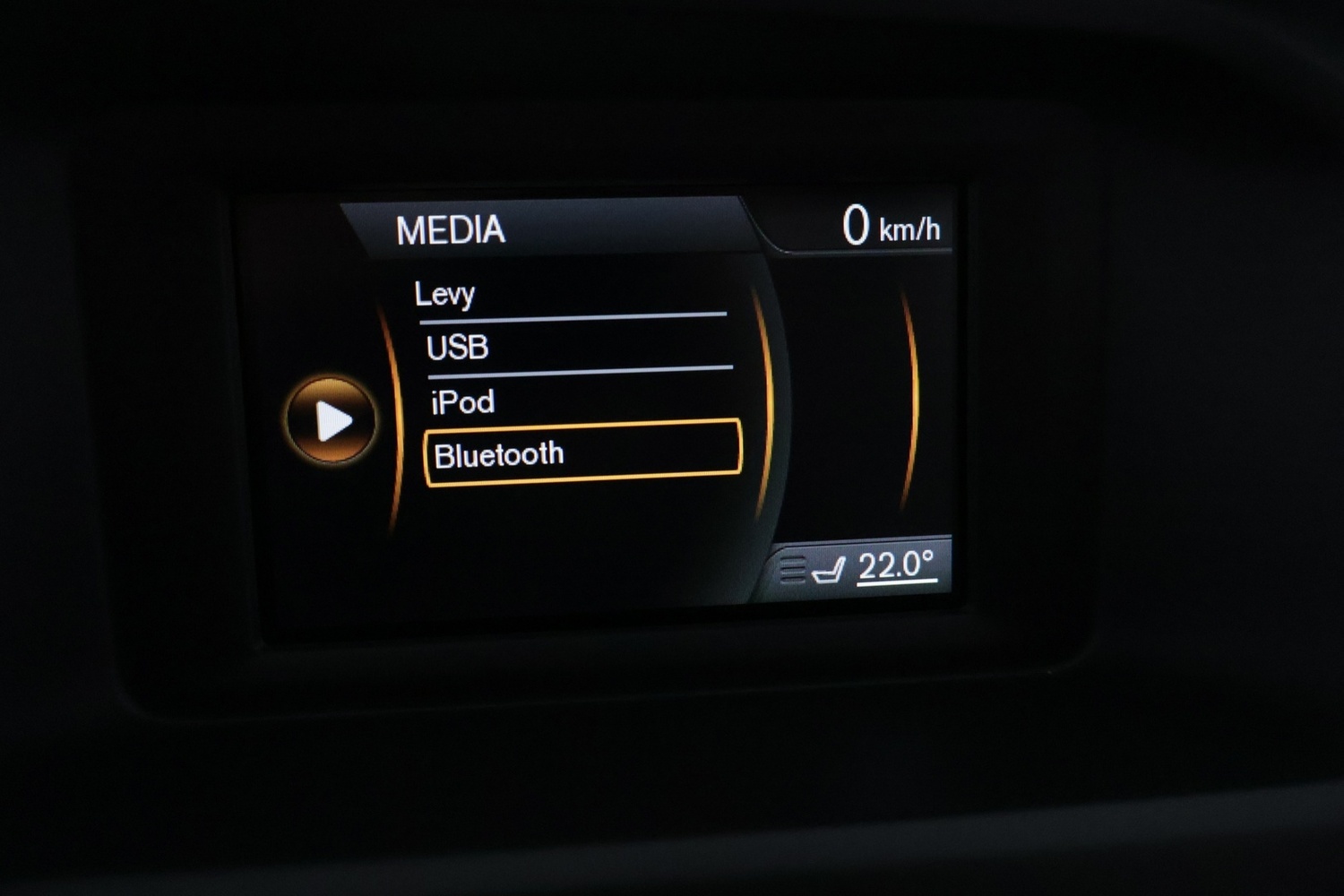Volvo V40 Cross Country vaihtoauto
