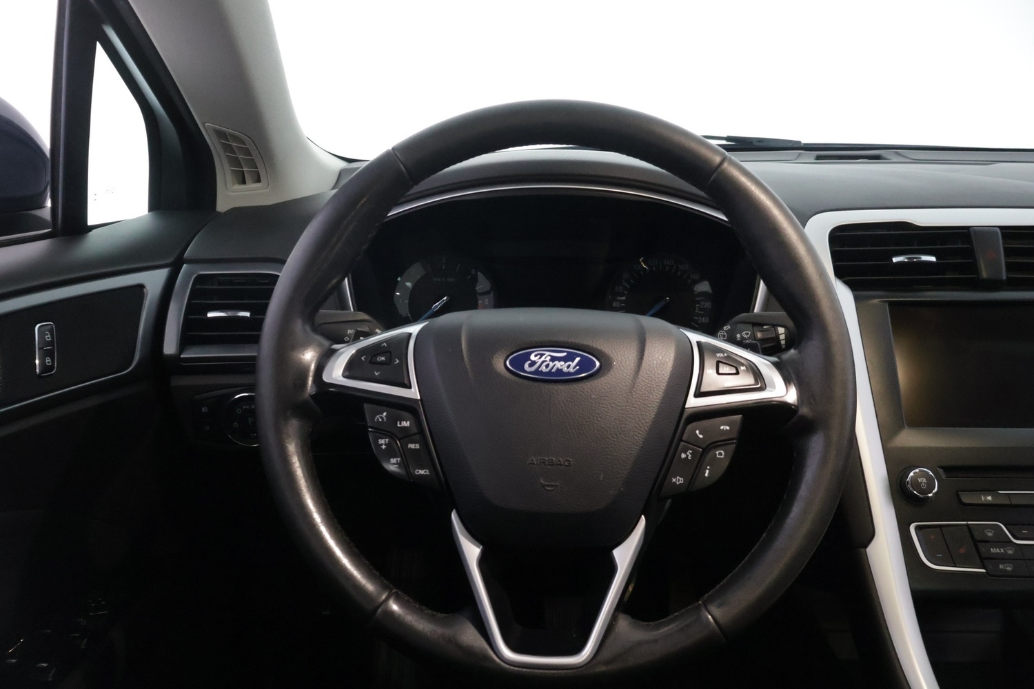 Ford Mondeo vaihtoauto