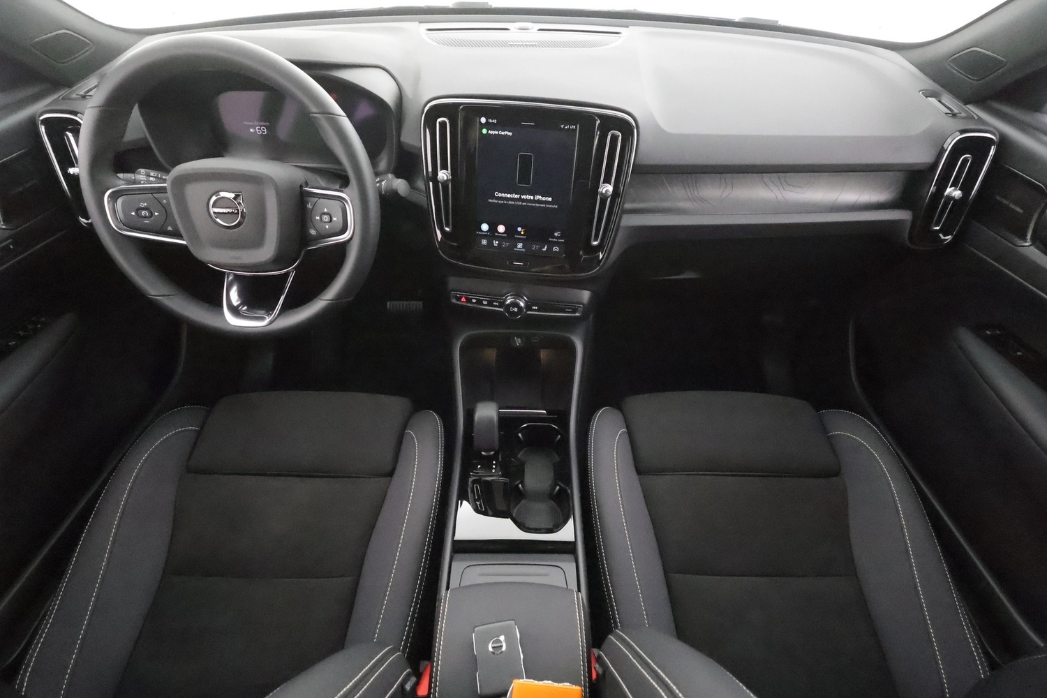 Volvo C40 vaihtoauto