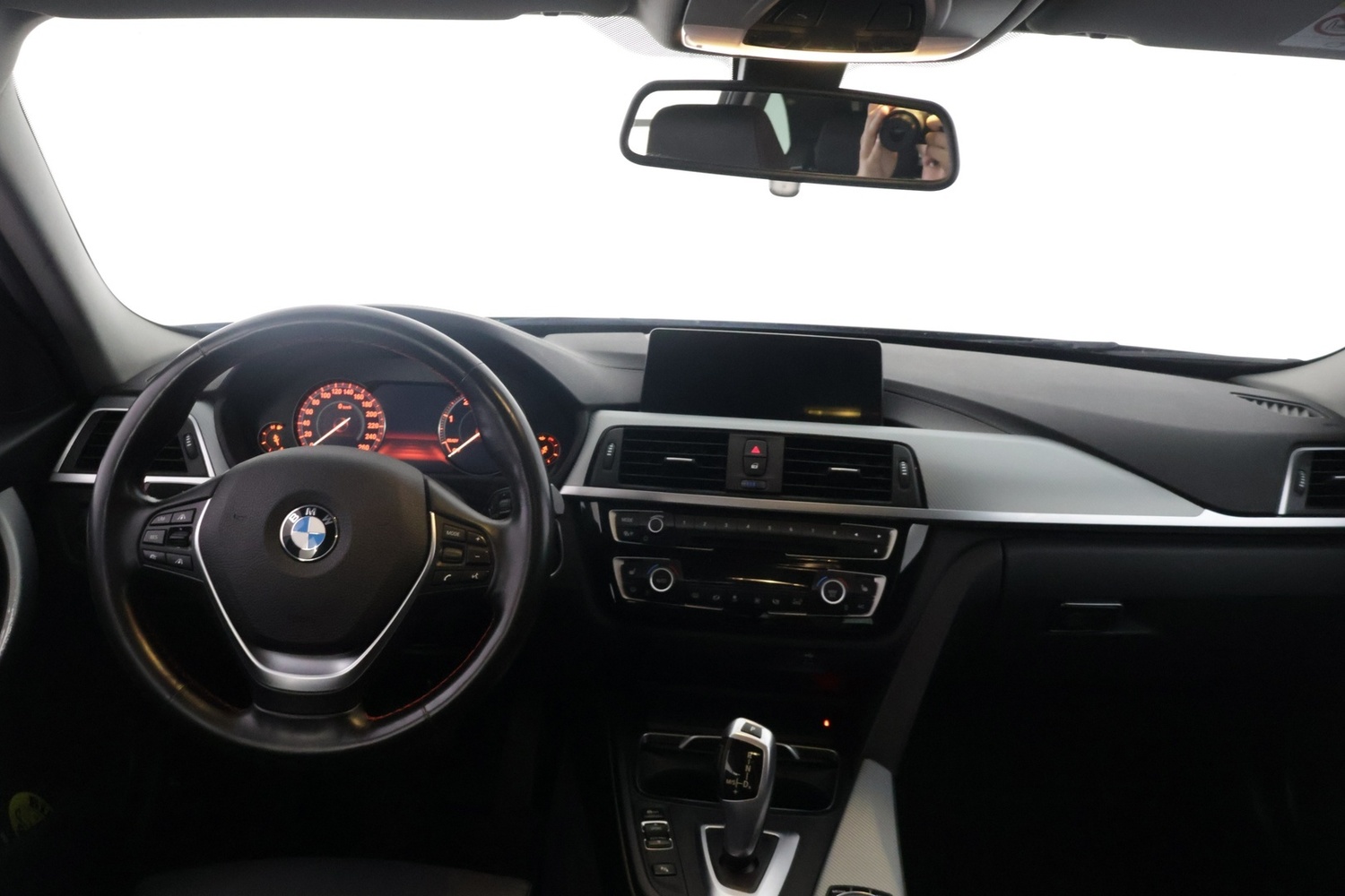 BMW 320 vaihtoauto