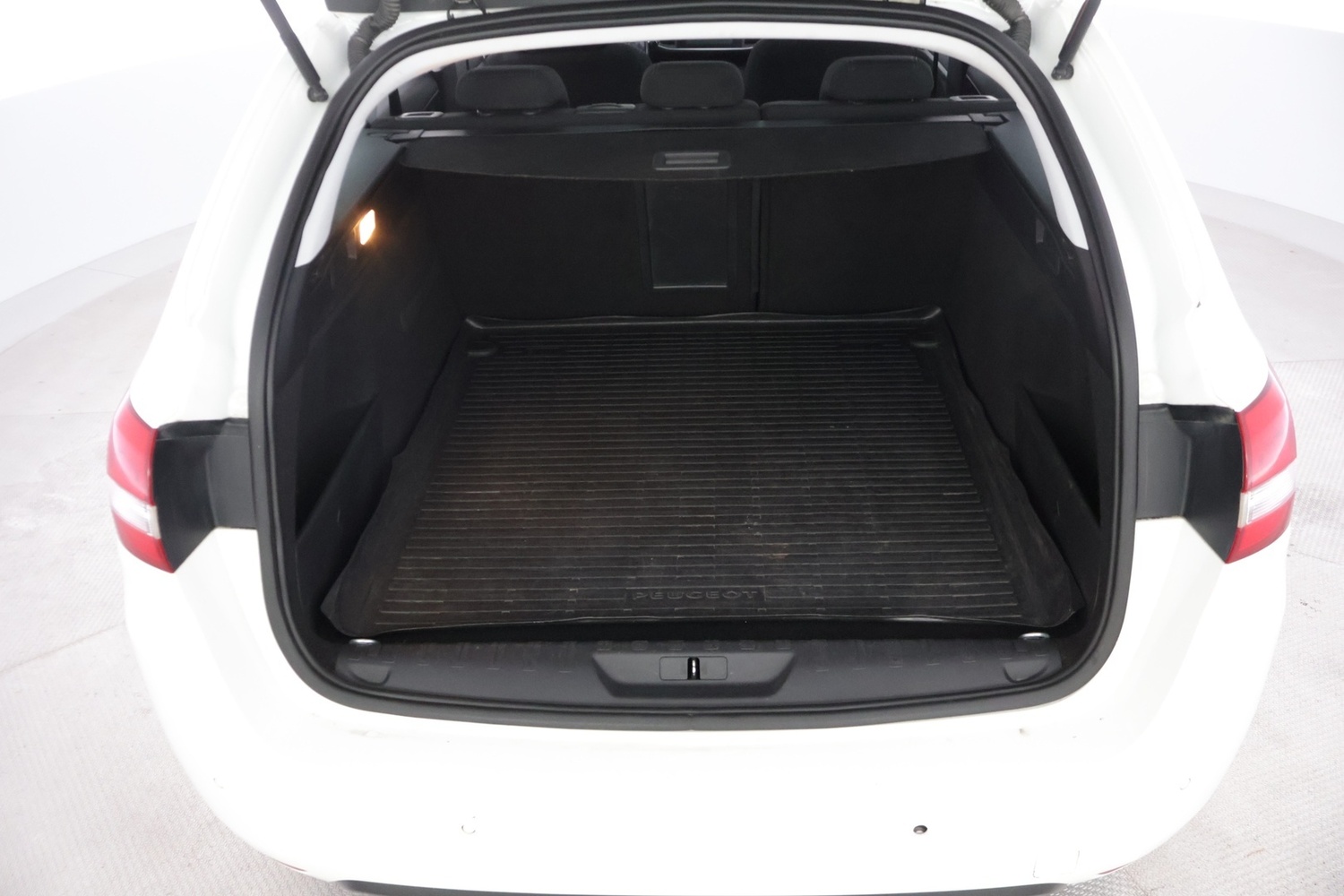 Peugeot 308 vaihtoauto