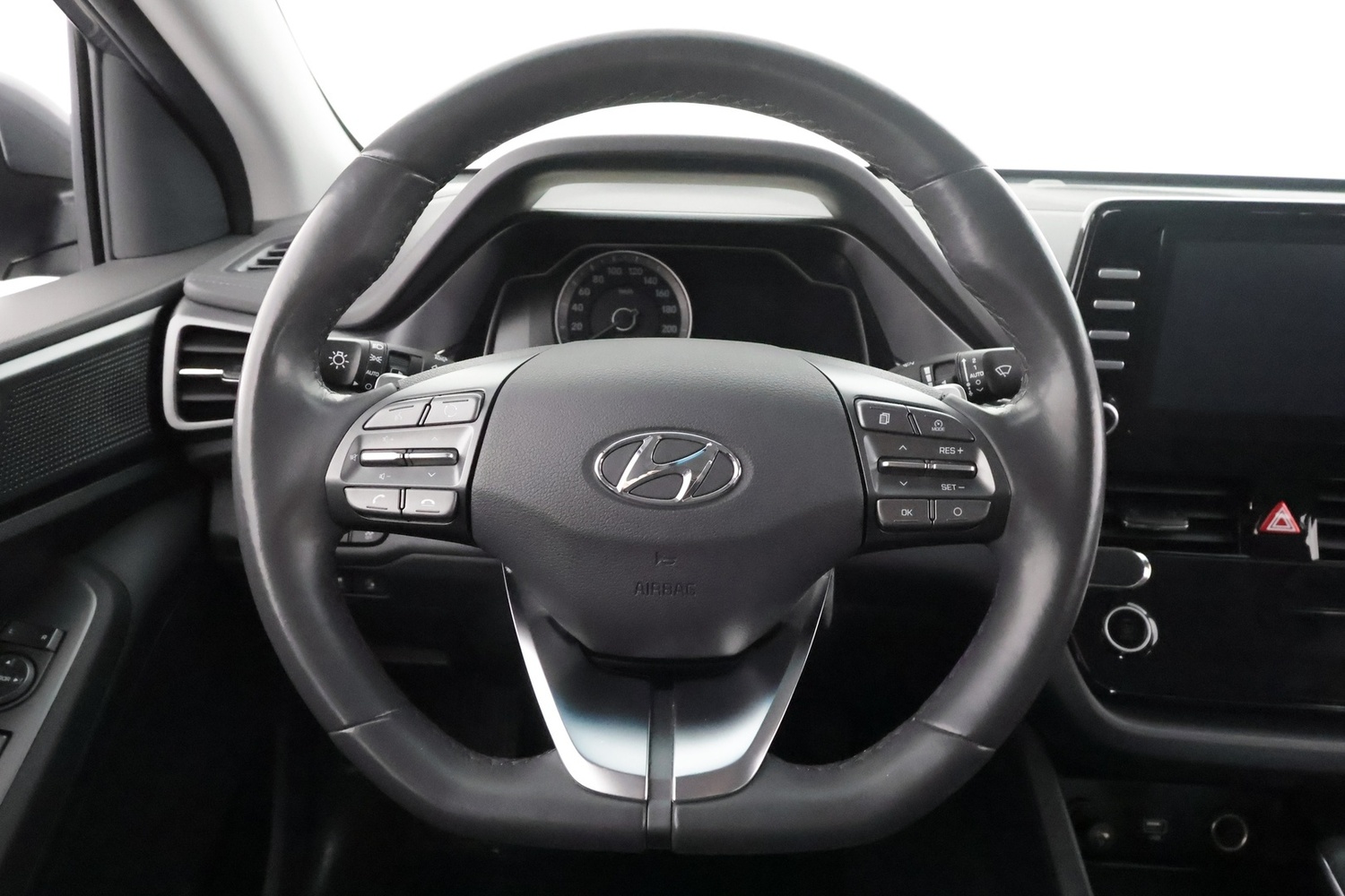 Hyundai IONIQ plug-in vaihtoauto