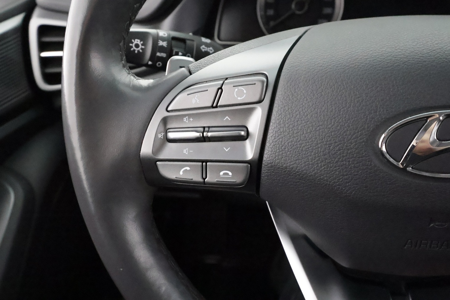 Hyundai IONIQ plug-in vaihtoauto