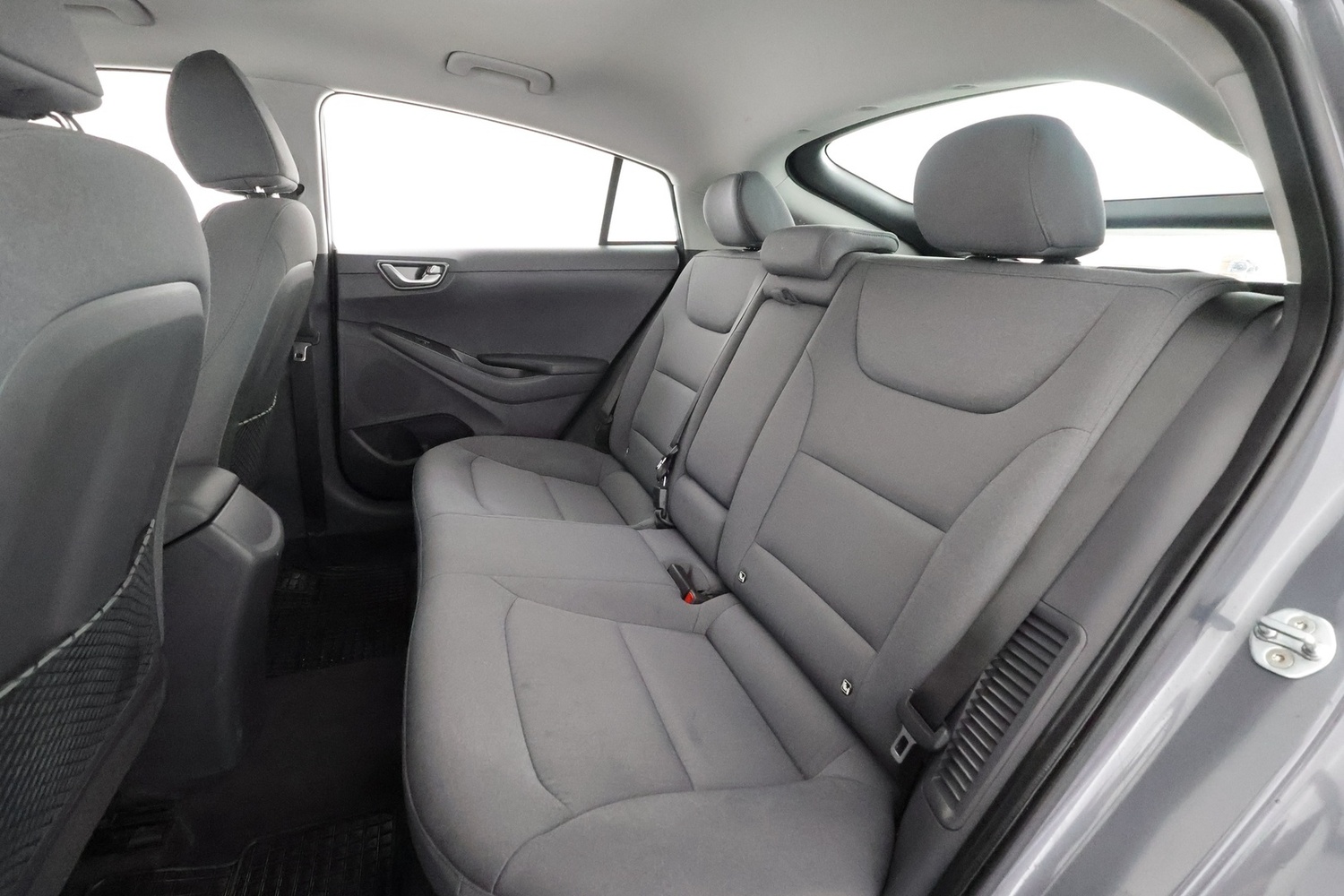 Hyundai IONIQ plug-in vaihtoauto