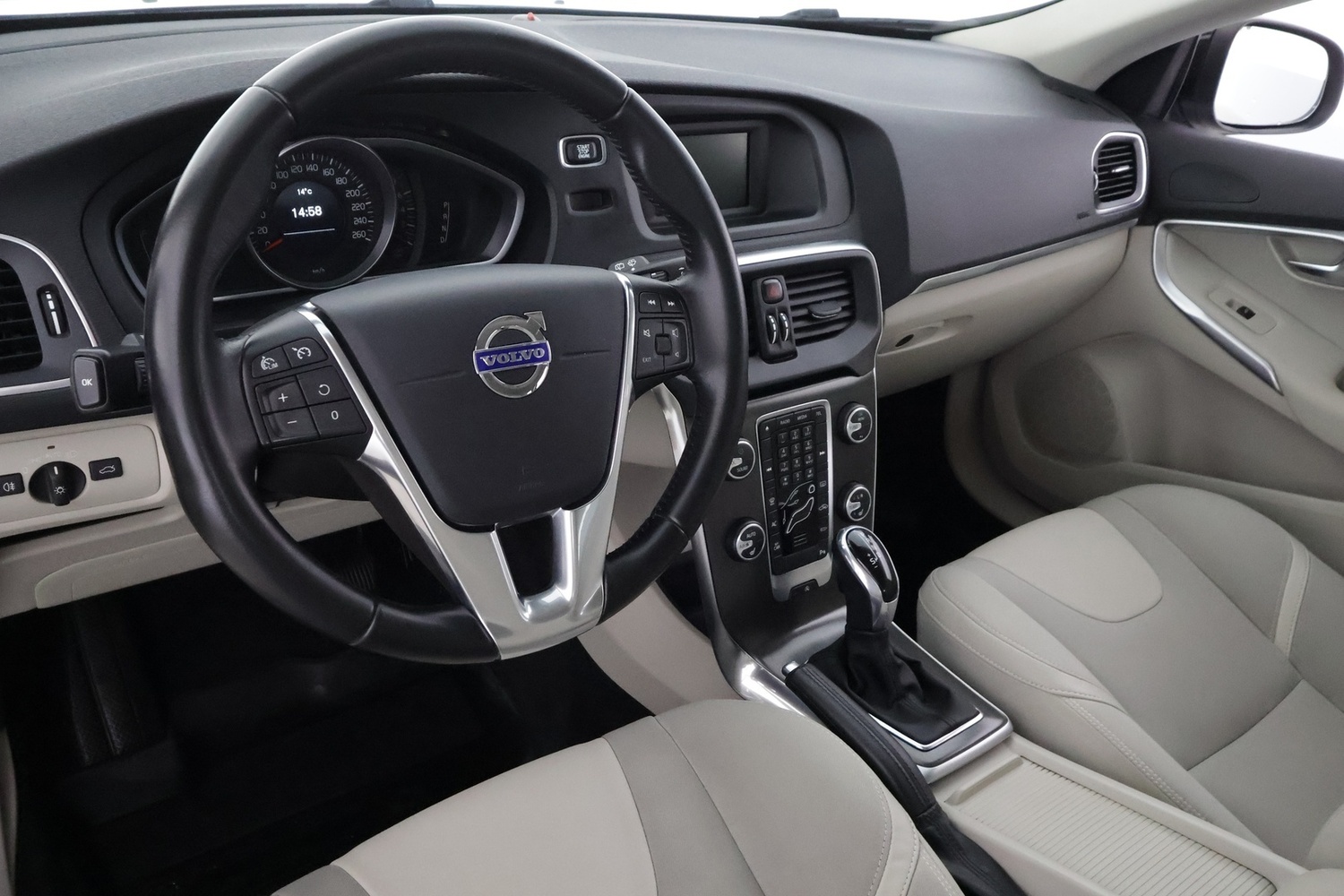 Volvo V40 vaihtoauto