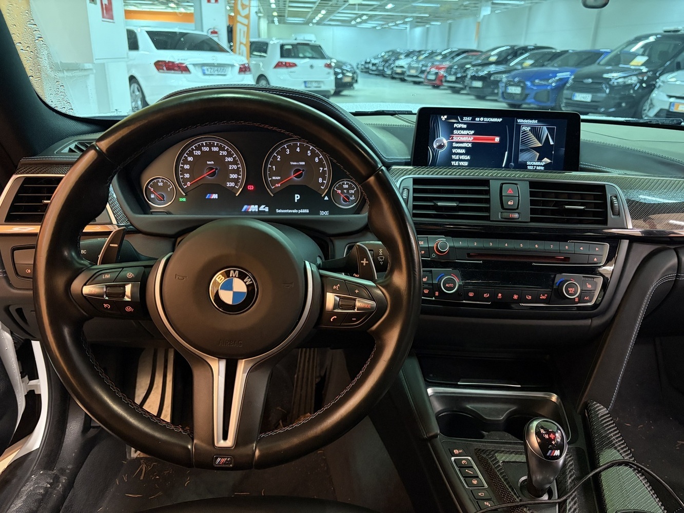 BMW M4 vaihtoauto