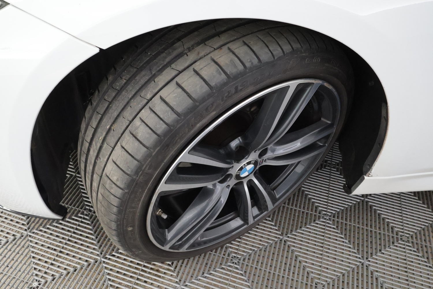 BMW 318 vaihtoauto