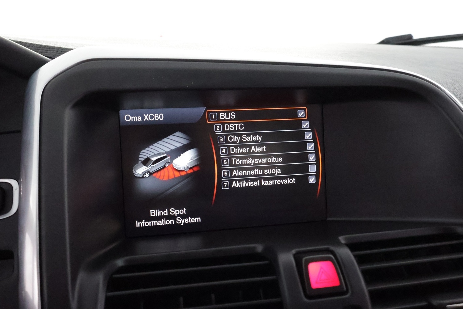Volvo XC60 vaihtoauto