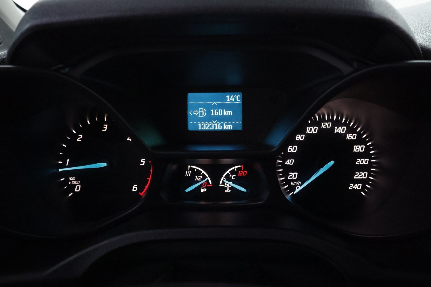 Ford Tourneo Connect vaihtoauto