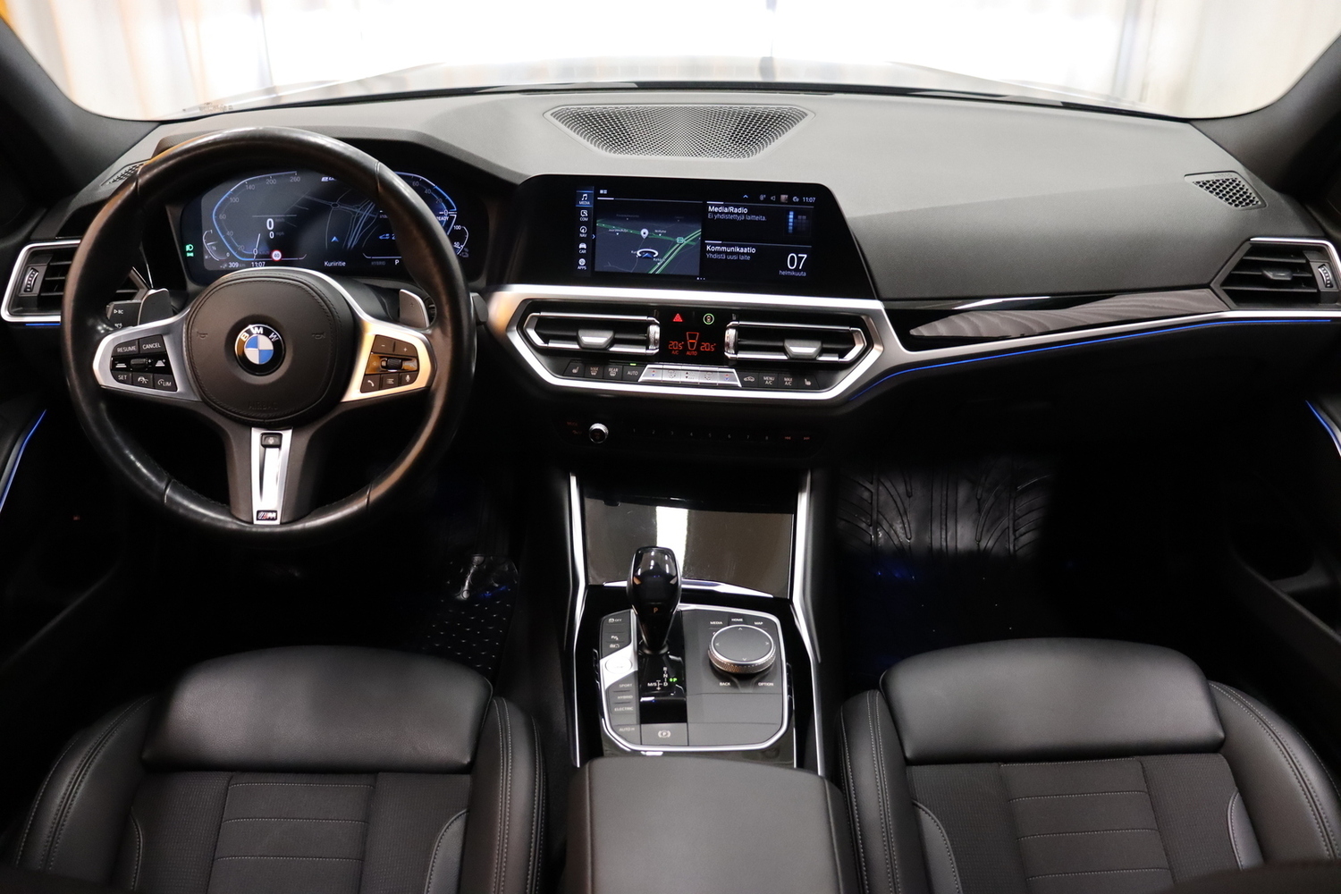 BMW 330 vaihtoauto