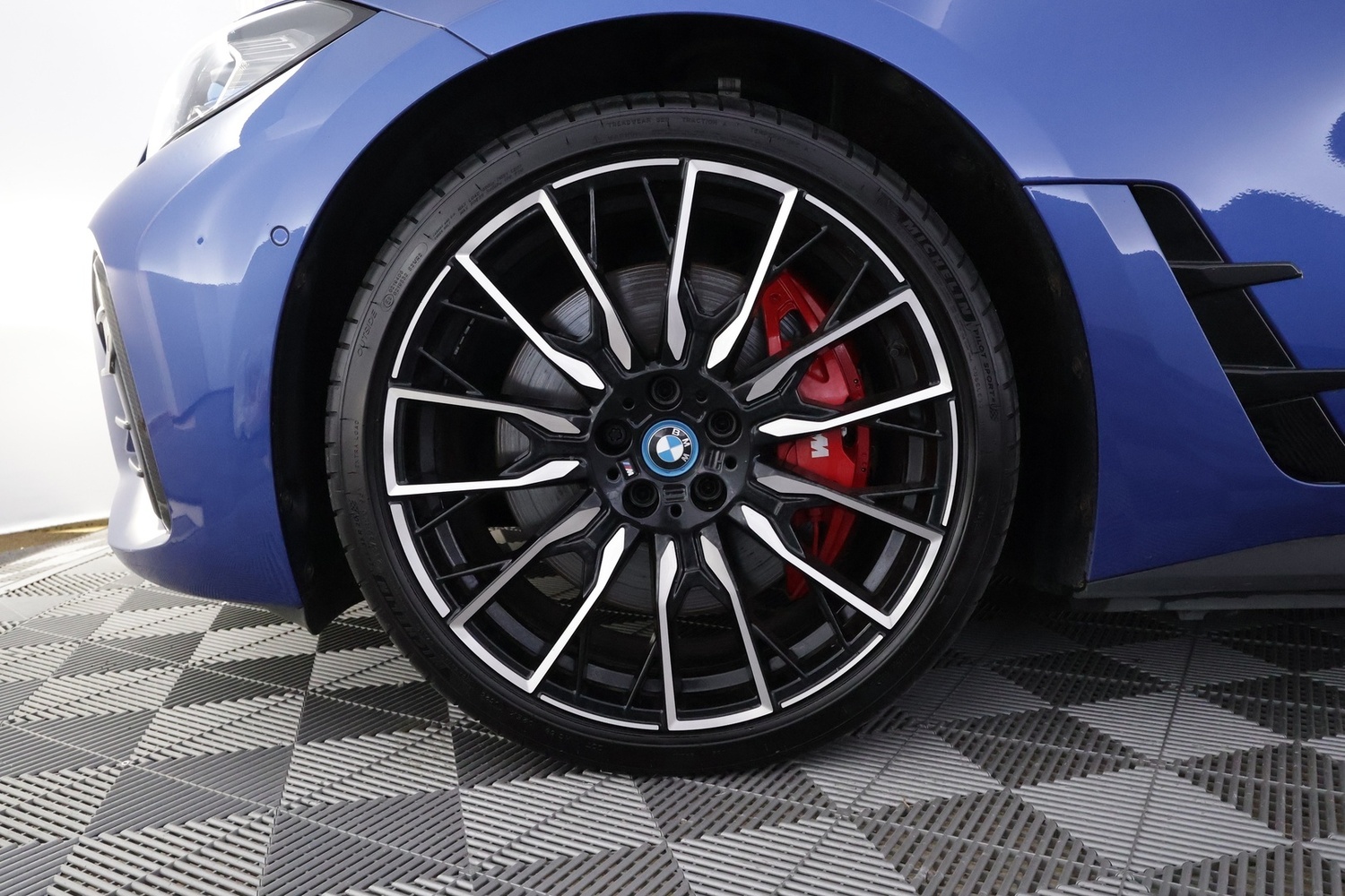 BMW i4 M50 vaihtoauto