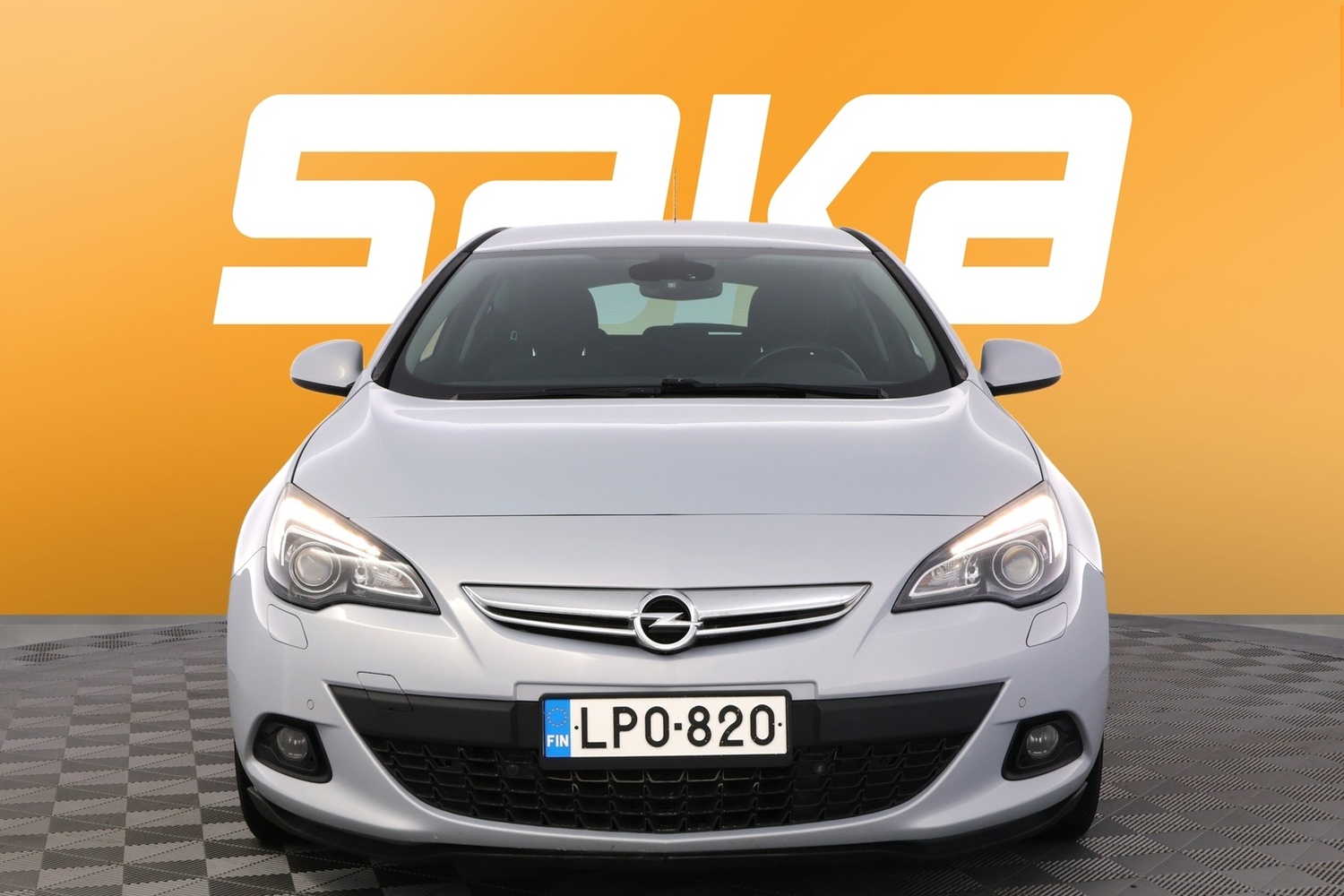 Opel Astra vaihtoauto