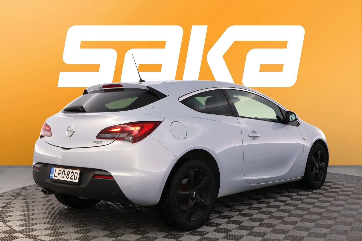 Opel Astra vaihtoauto