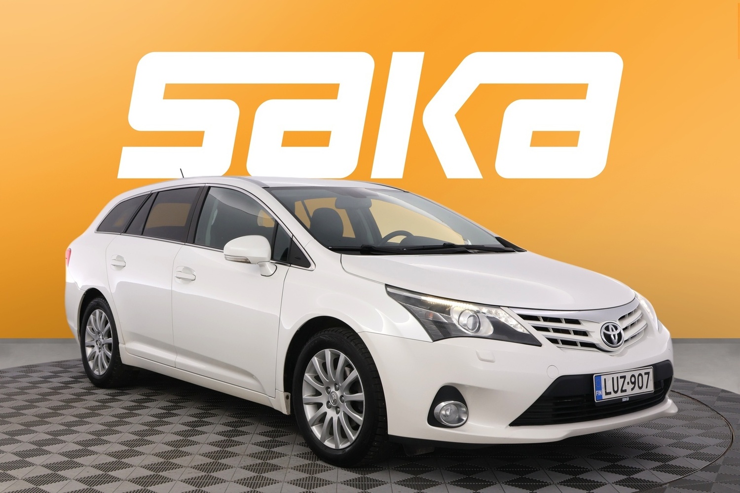 Toyota Avensis vaihtoauto
