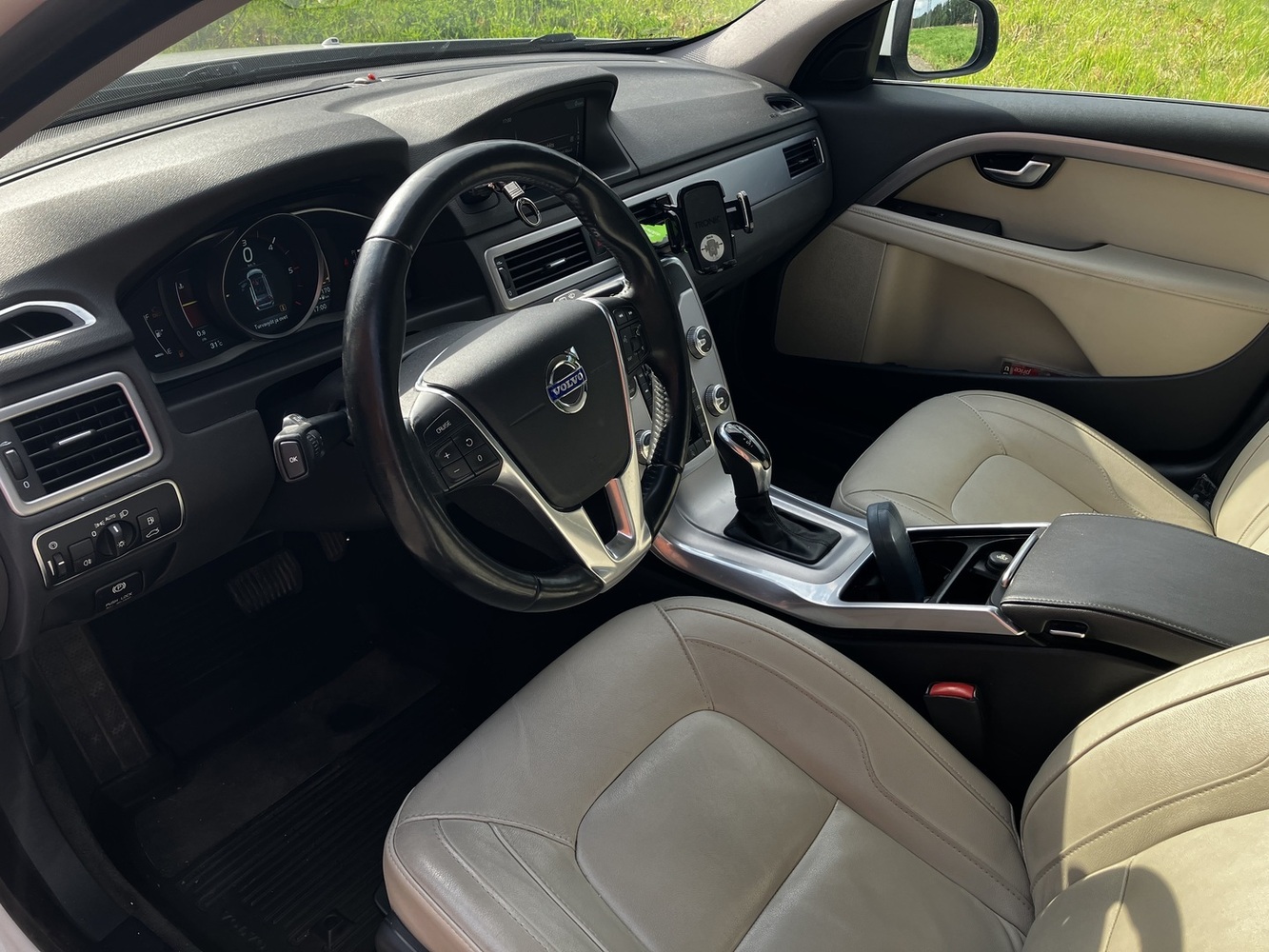 Volvo V70 vaihtoauto