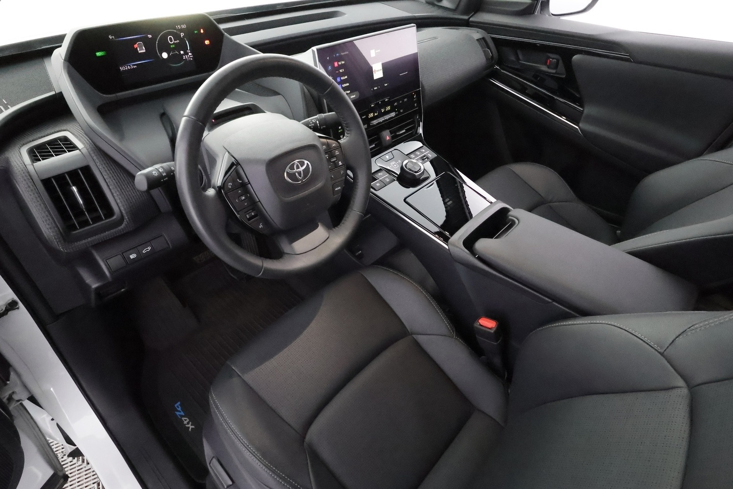 Toyota bZ4X vaihtoauto
