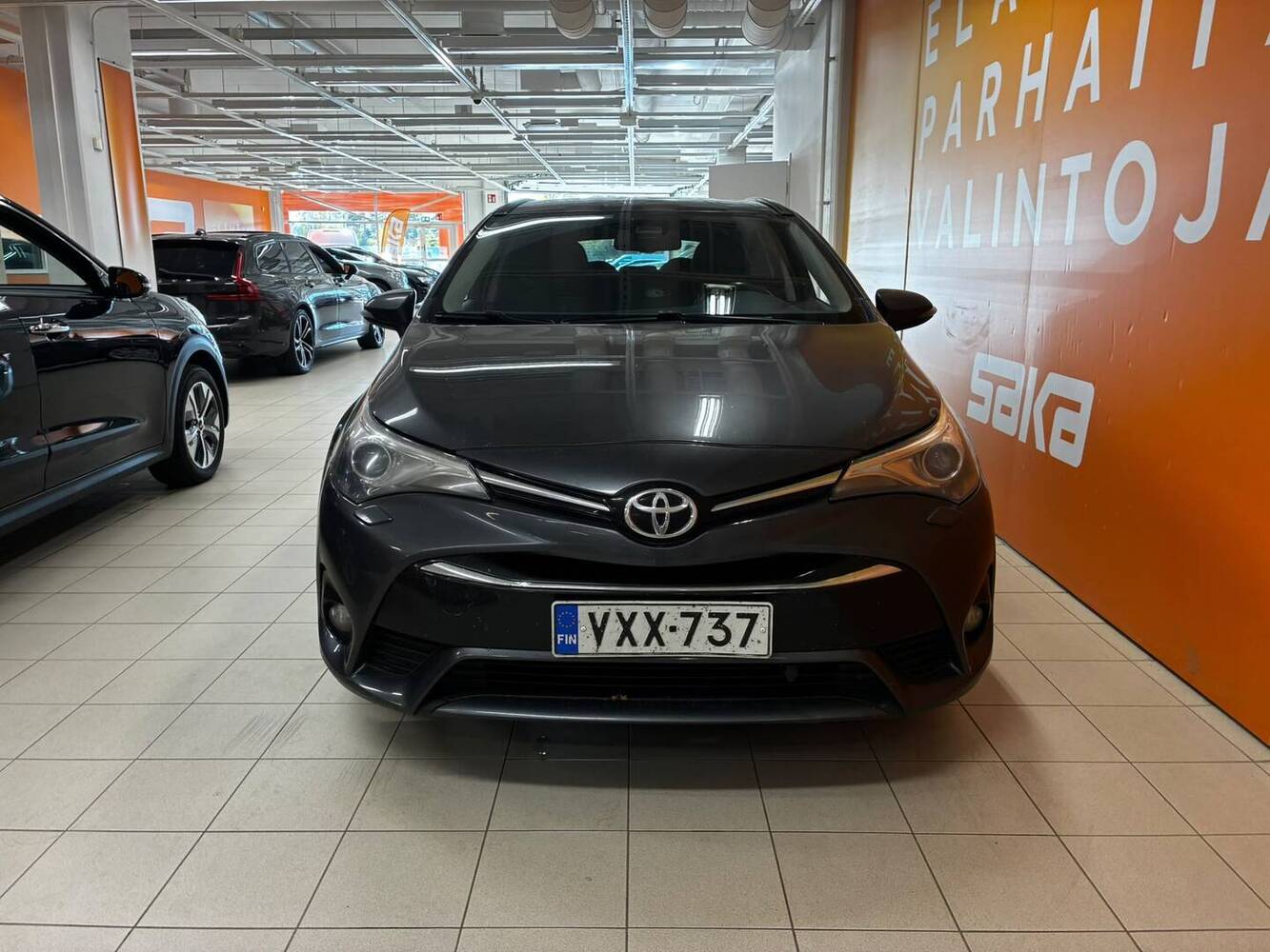 Toyota Avensis vaihtoauto