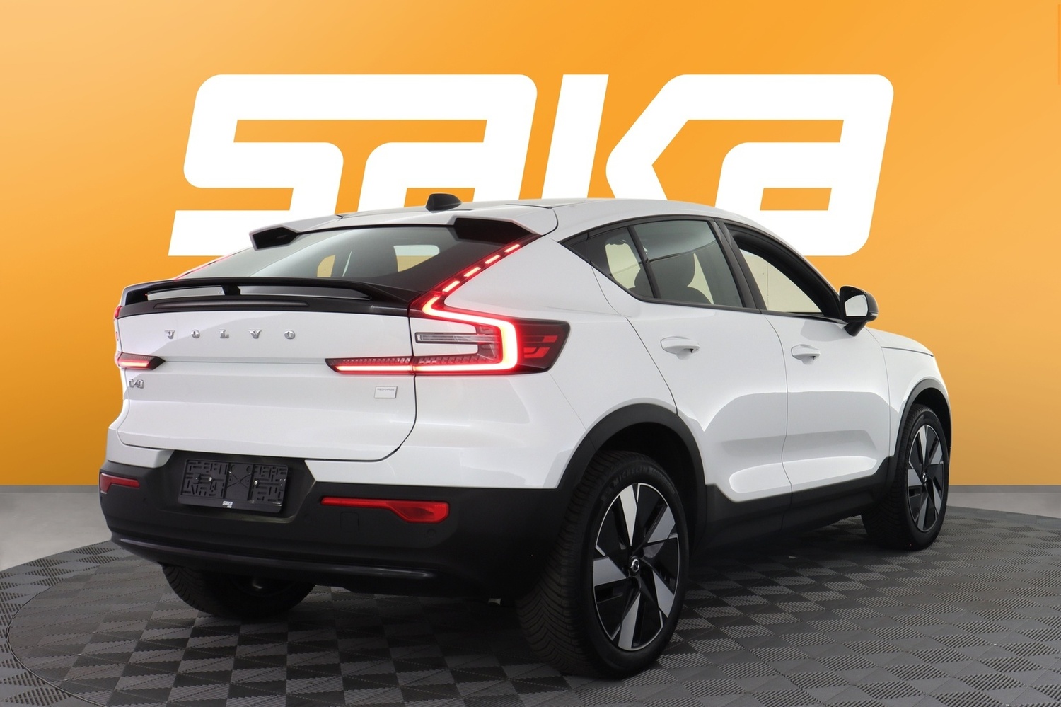 Volvo C40 vaihtoauto