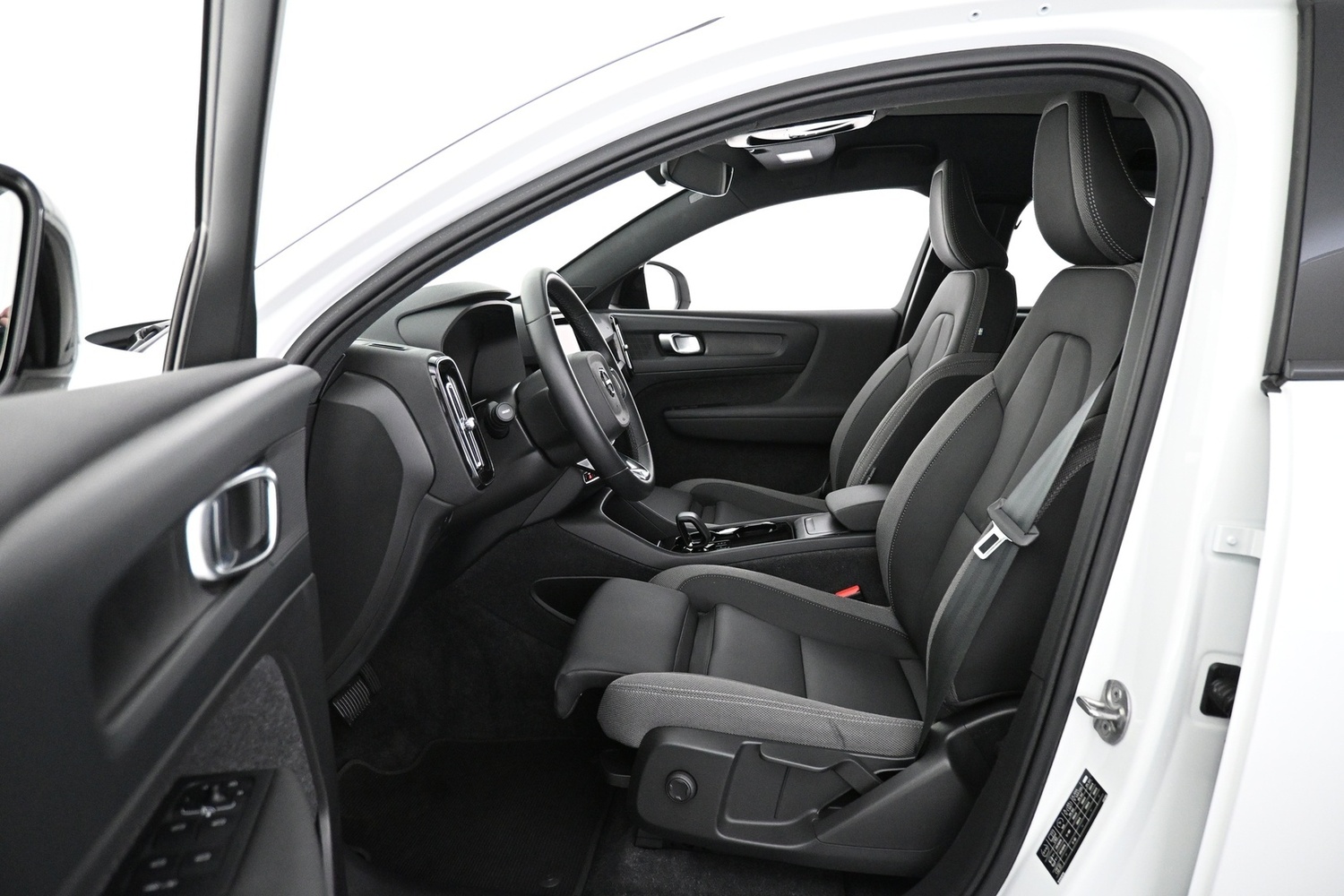 Volvo C40 vaihtoauto