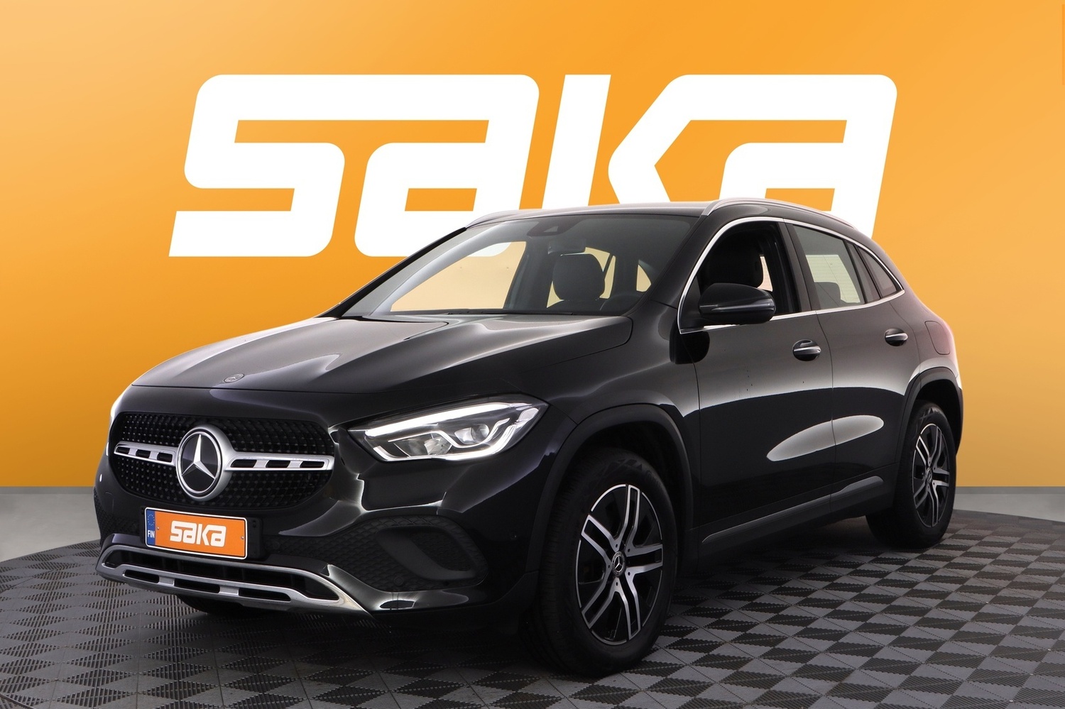 Mercedes-Benz GLA vaihtoauto