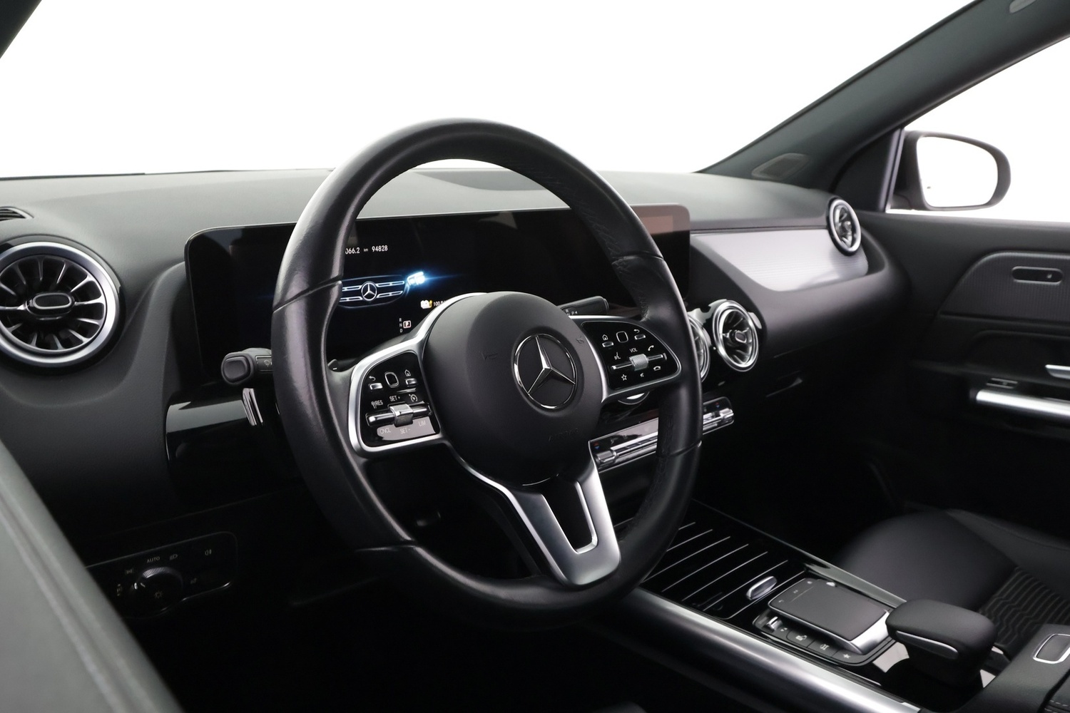 Mercedes-Benz GLA vaihtoauto