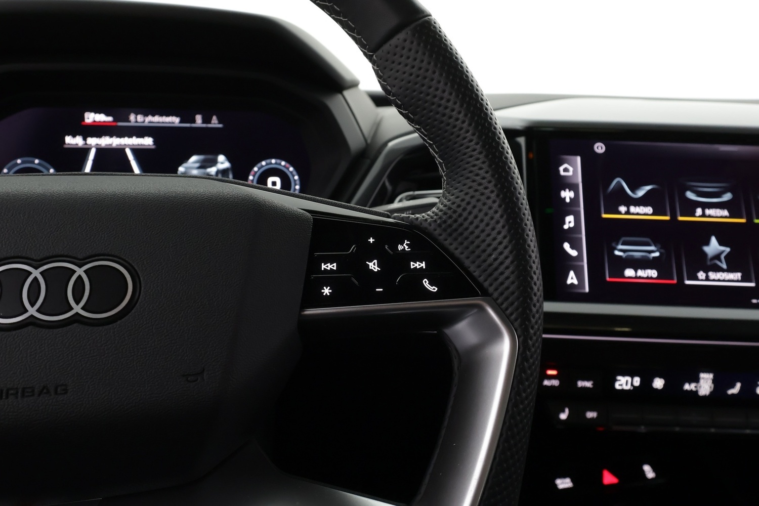 Audi Q4 e-tron vaihtoauto