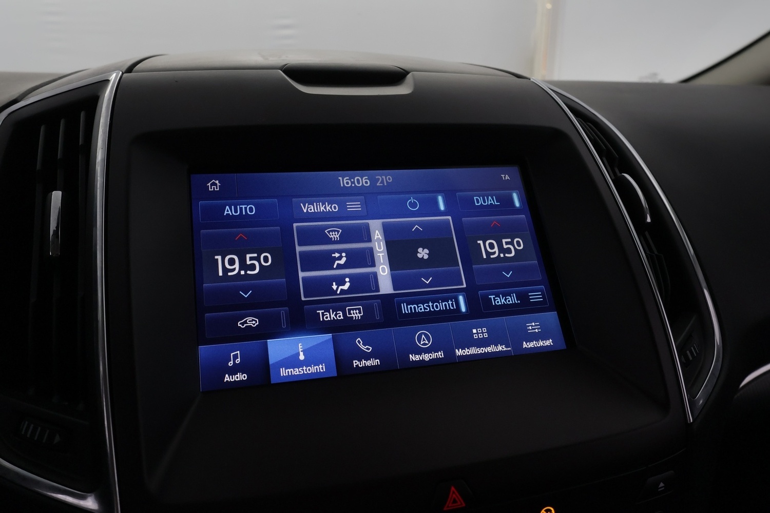 Ford S-MAX vaihtoauto