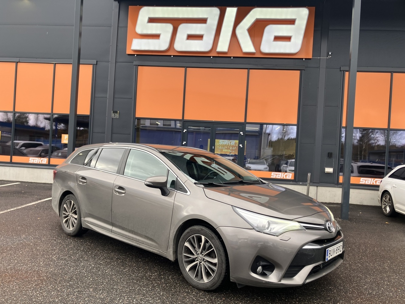 Toyota Avensis vaihtoauto