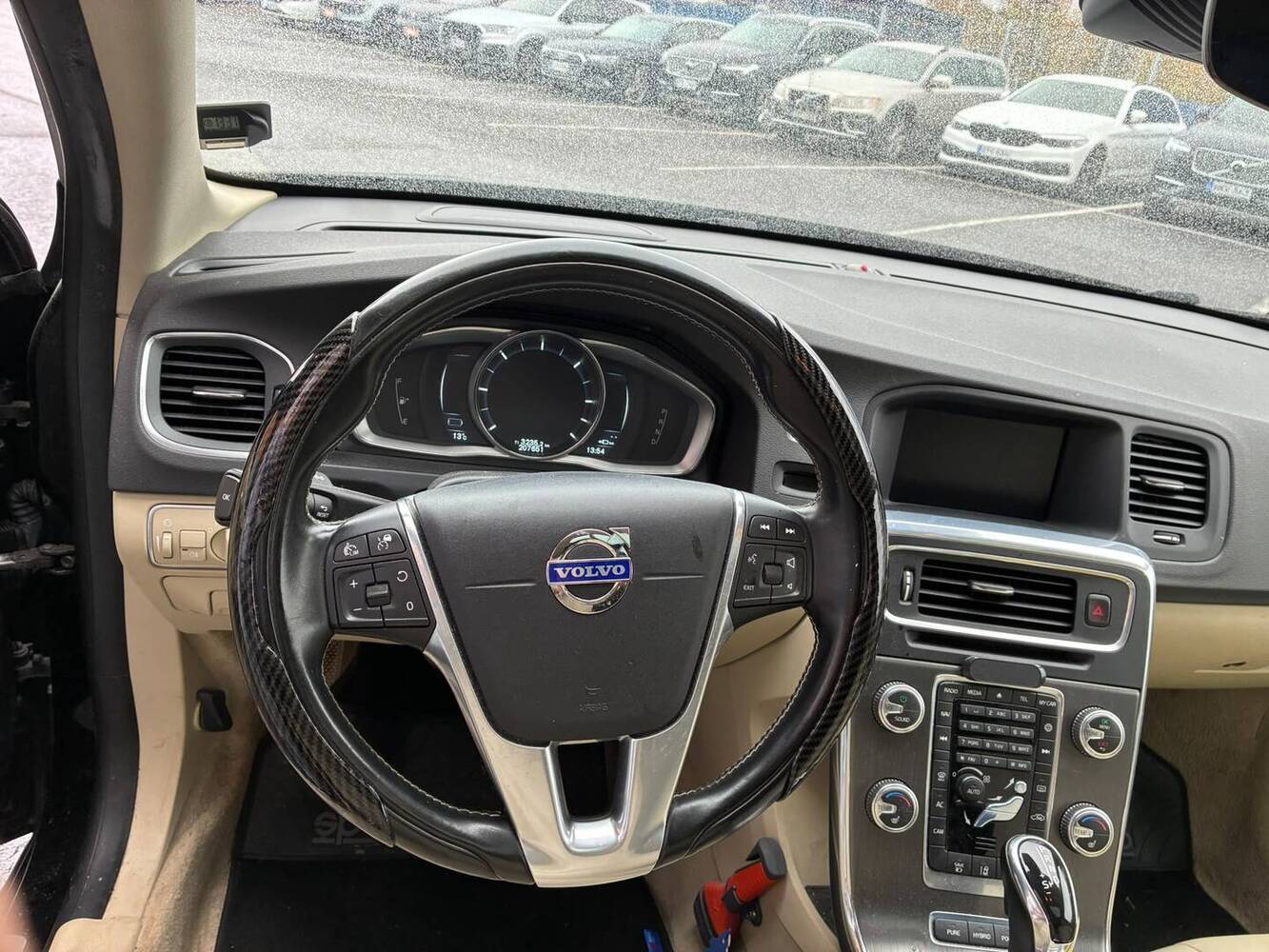 Volvo V60 vaihtoauto