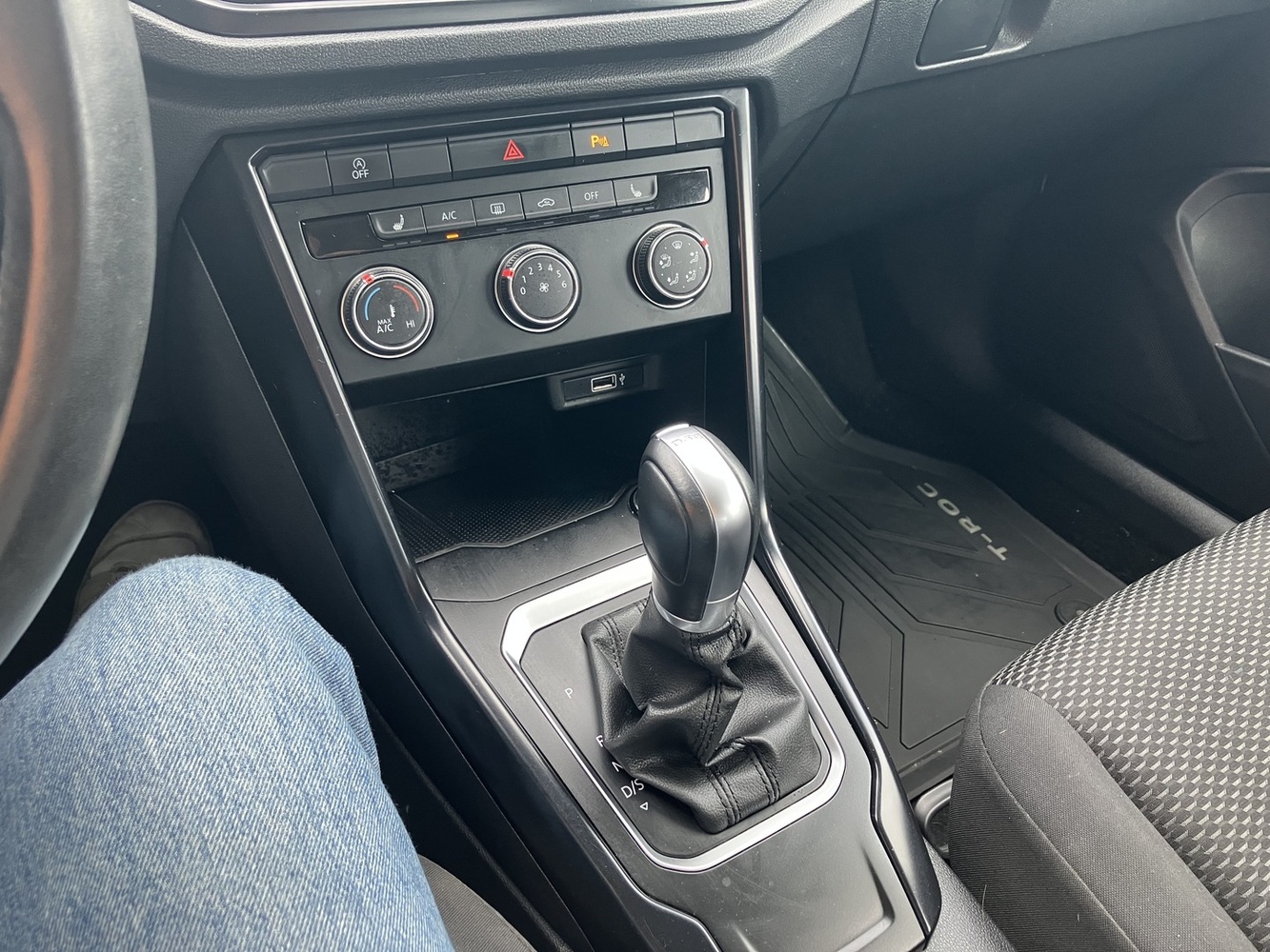 Volkswagen T-Roc vaihtoauto