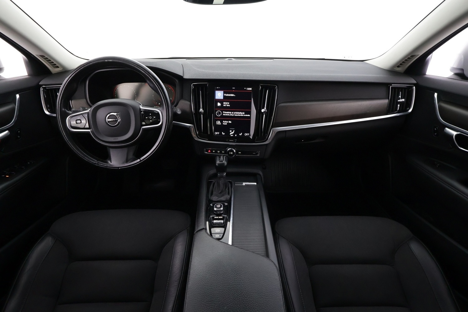 Volvo V90 Cross Country vaihtoauto