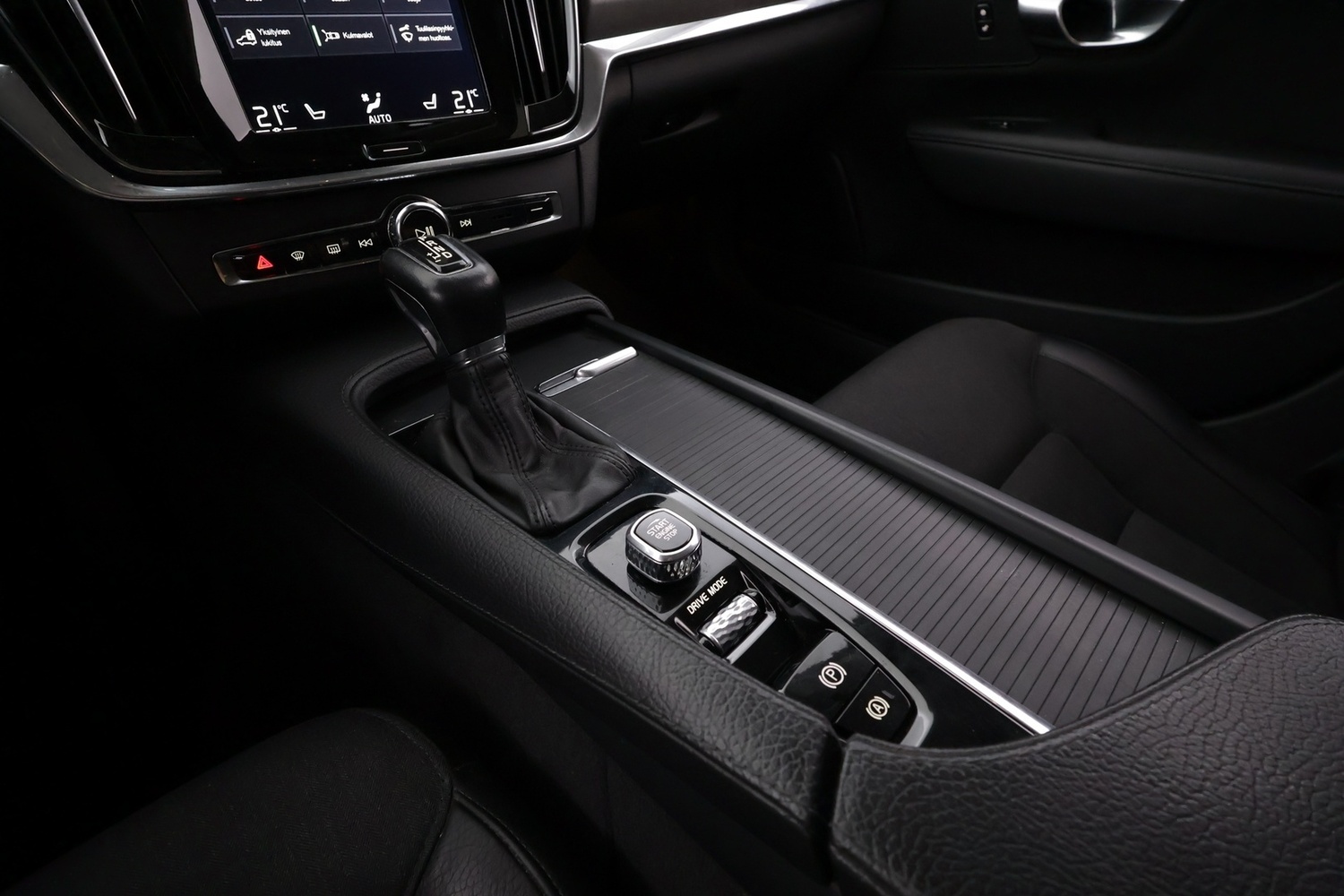 Volvo V90 Cross Country vaihtoauto