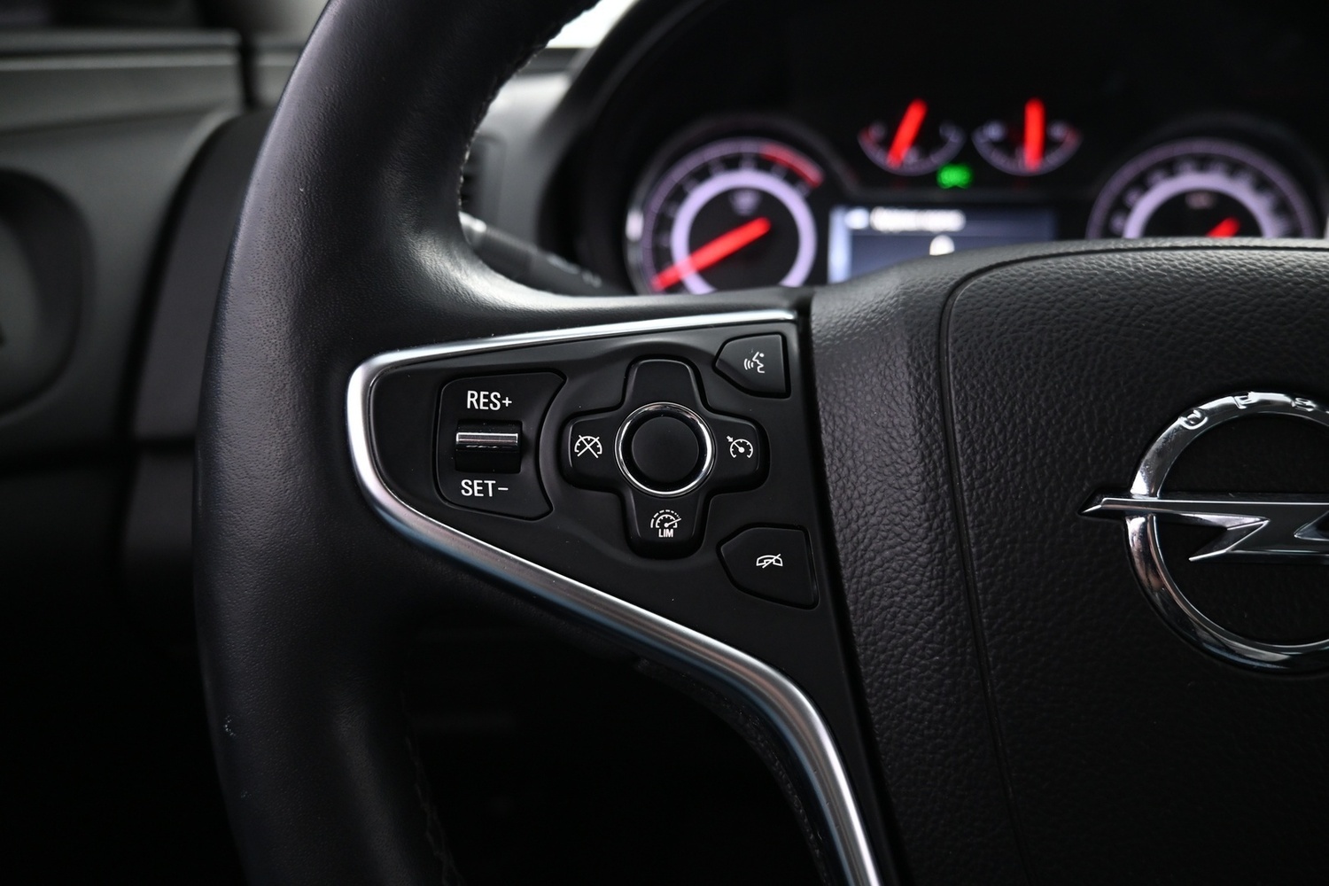 Opel Insignia vaihtoauto