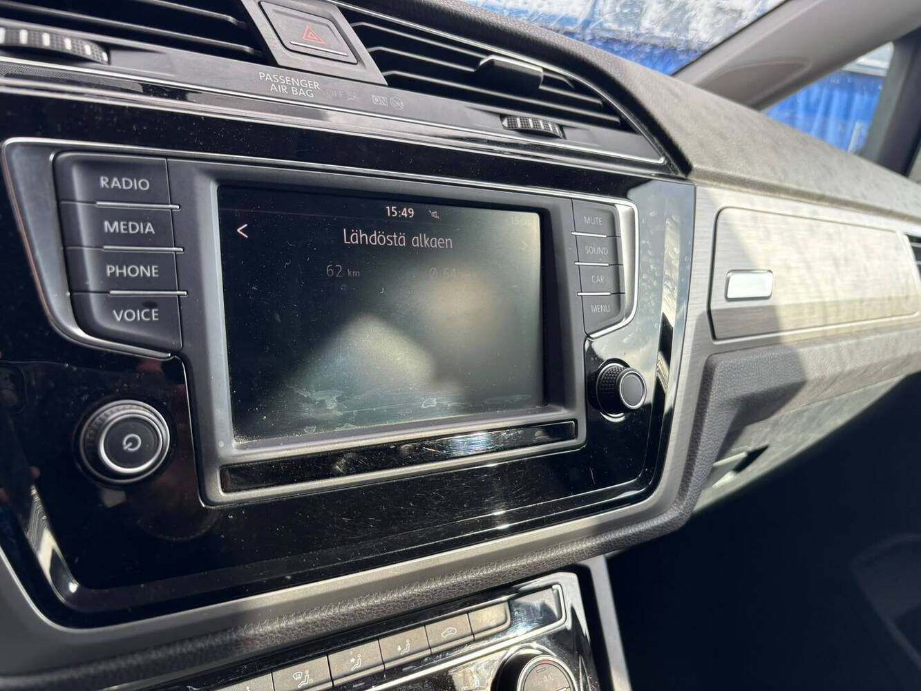 Volkswagen Touran vaihtoauto