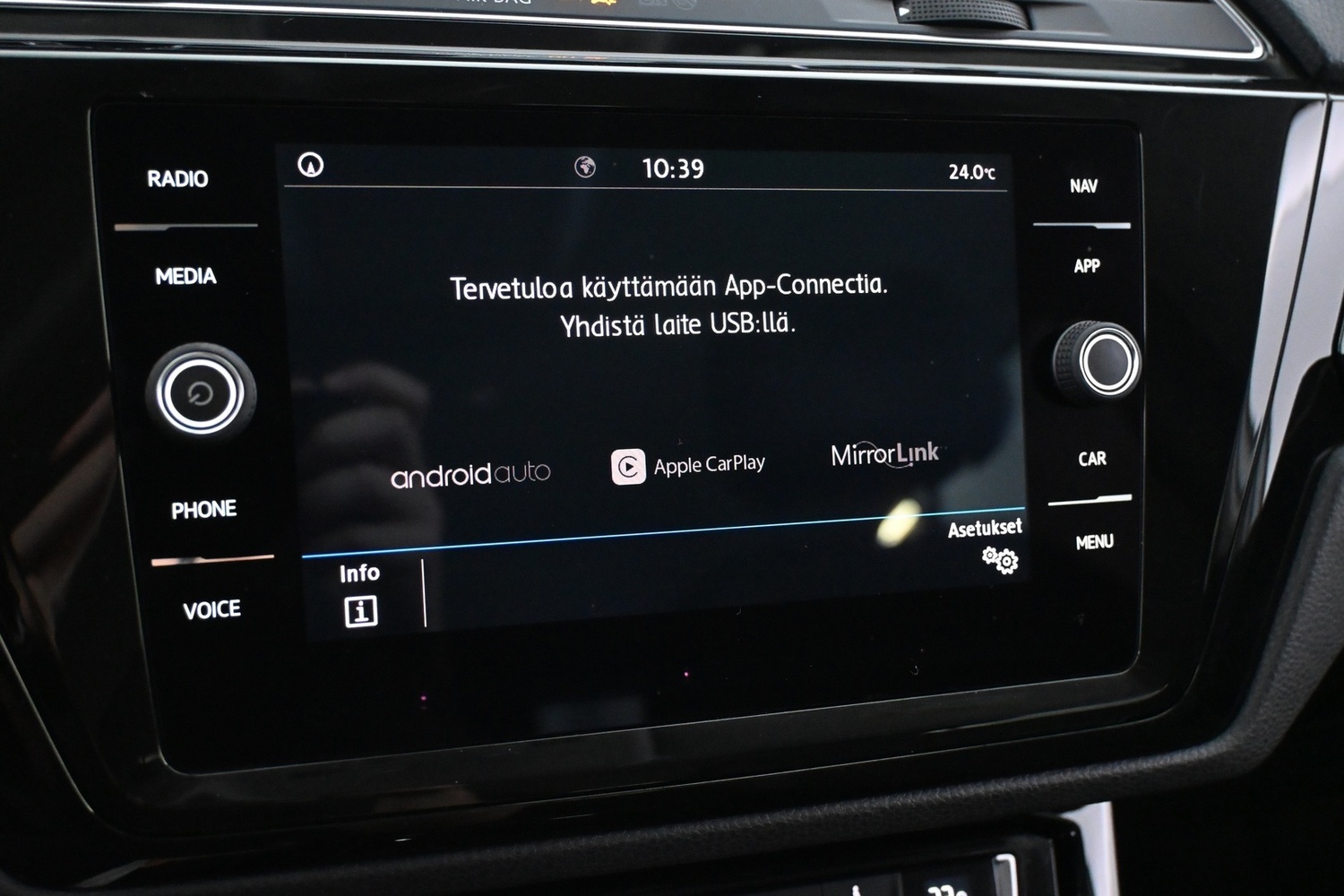 Volkswagen Touran vaihtoauto