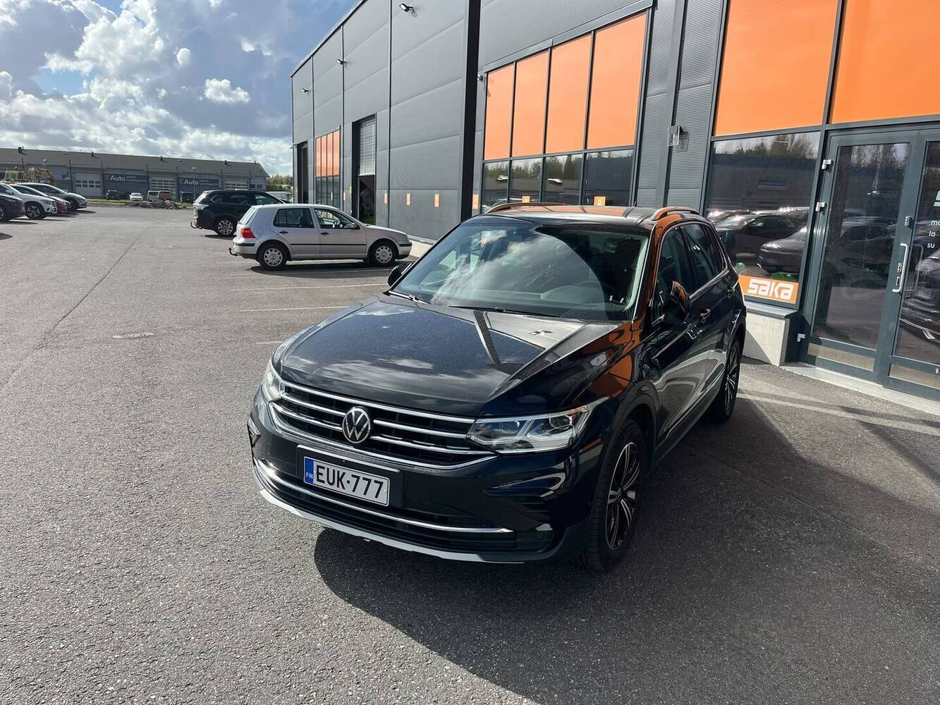 Volkswagen Tiguan vaihtoauto
