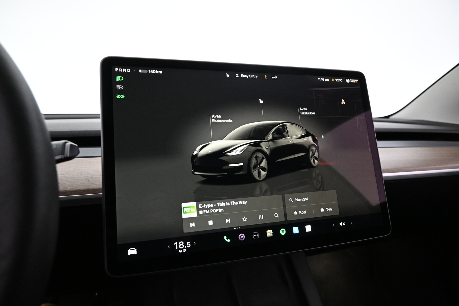 Tesla Model 3 vaihtoauto