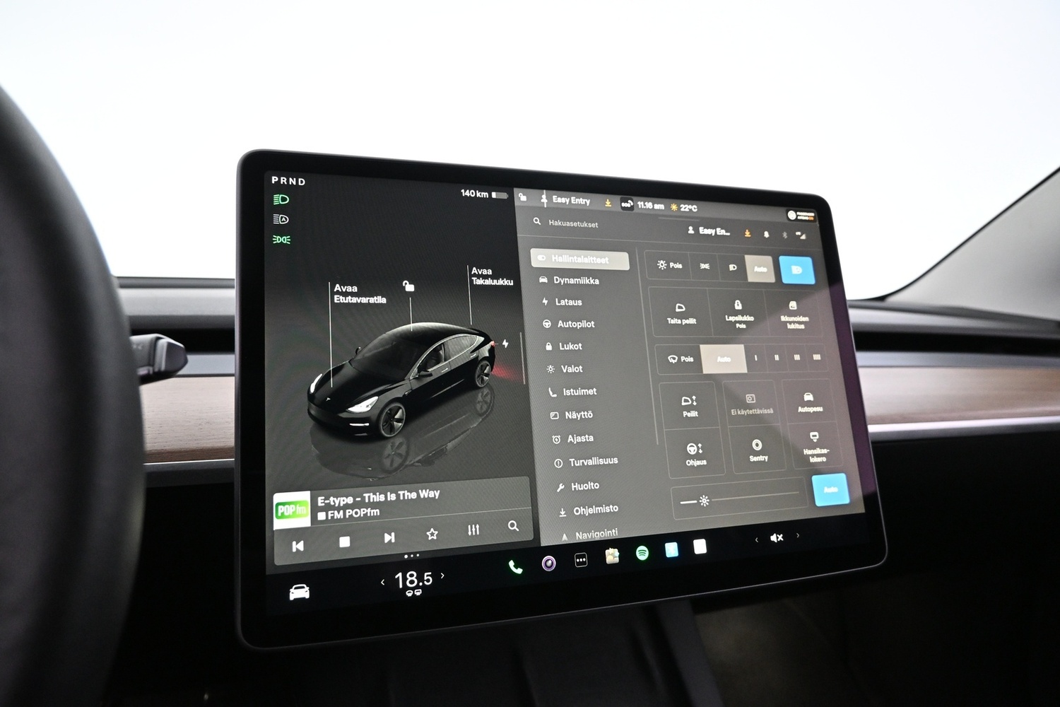 Tesla Model 3 vaihtoauto