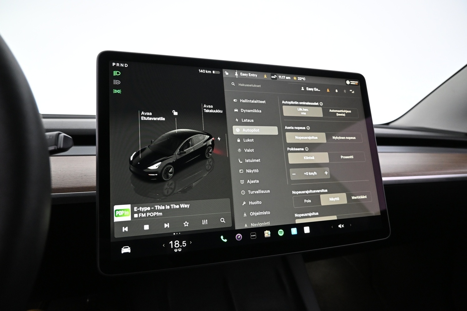 Tesla Model 3 vaihtoauto