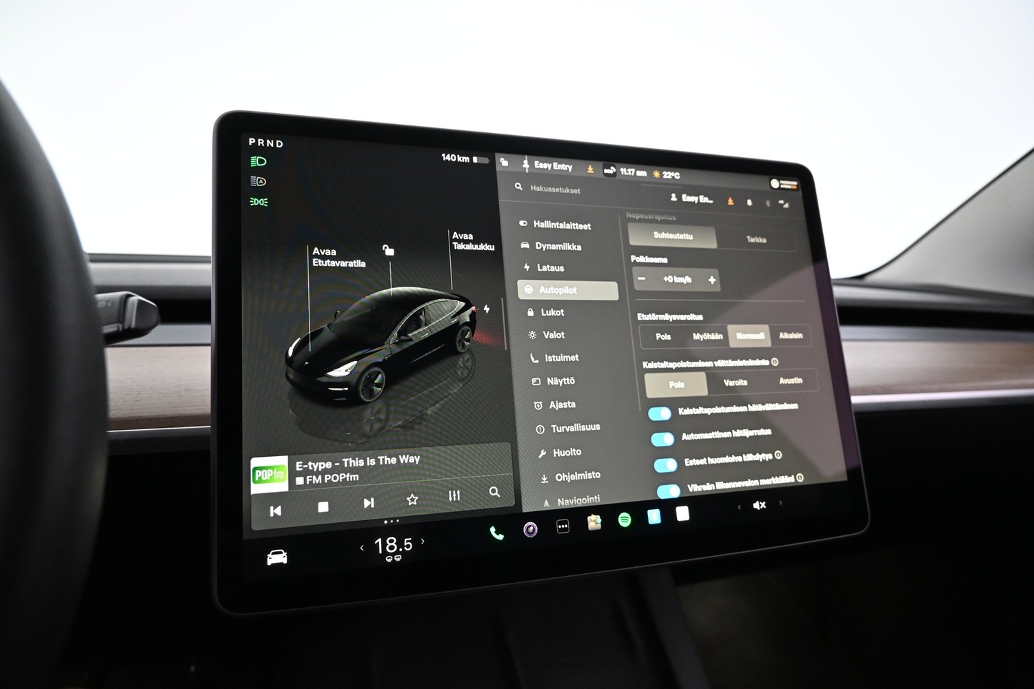 Tesla Model 3 vaihtoauto