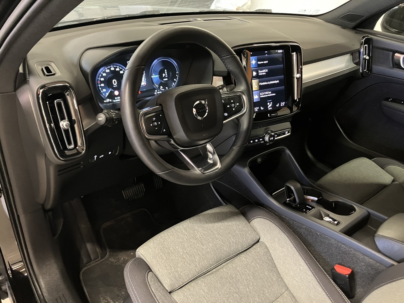 Volvo XC40 vaihtoauto
