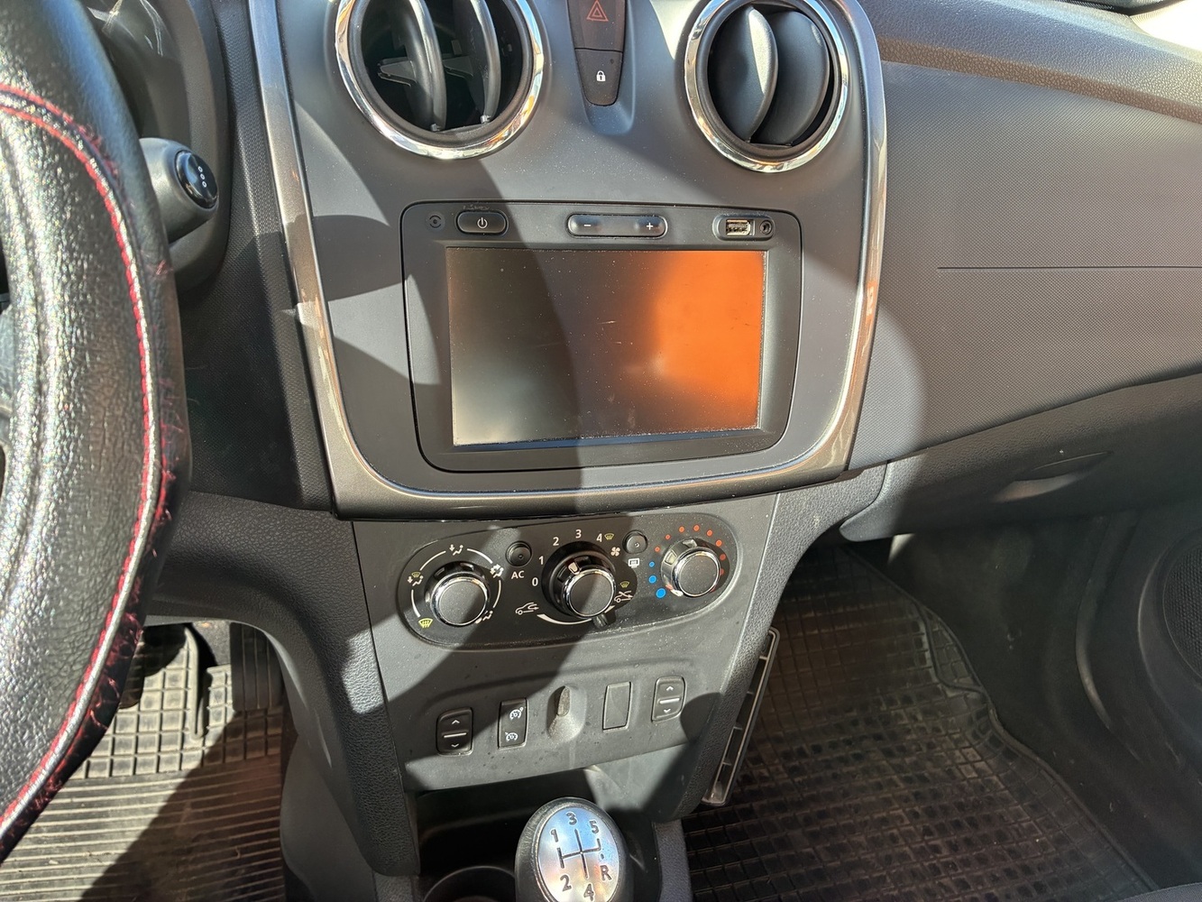 Dacia Sandero vaihtoauto
