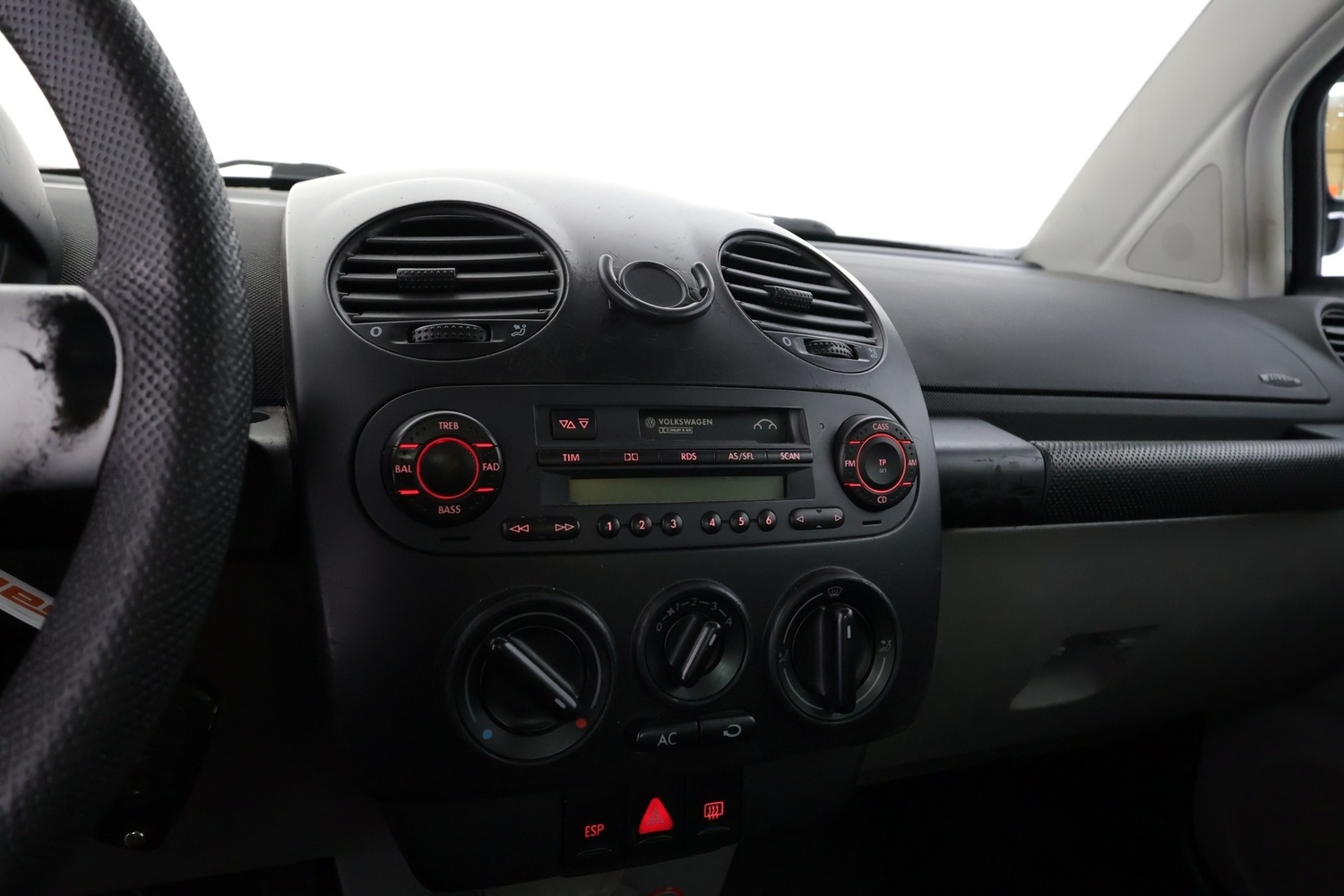 Volkswagen New Beetle vaihtoauto