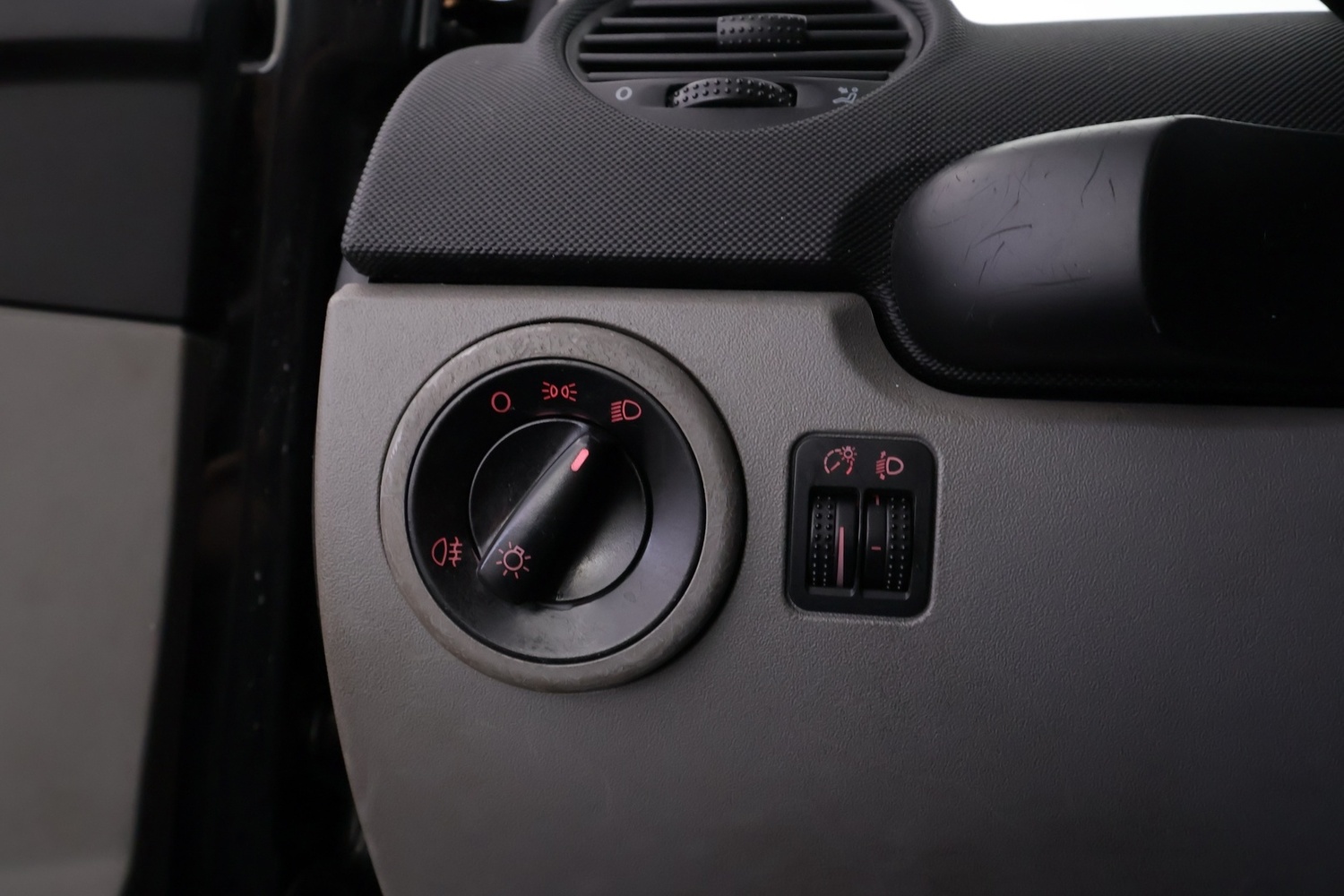 Volkswagen New Beetle vaihtoauto