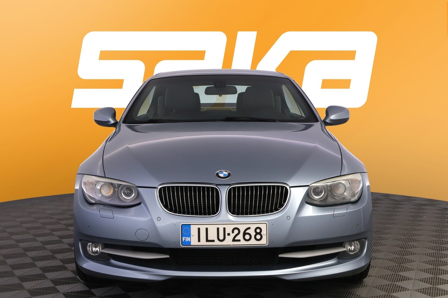 BMW 330 vaihtoauto