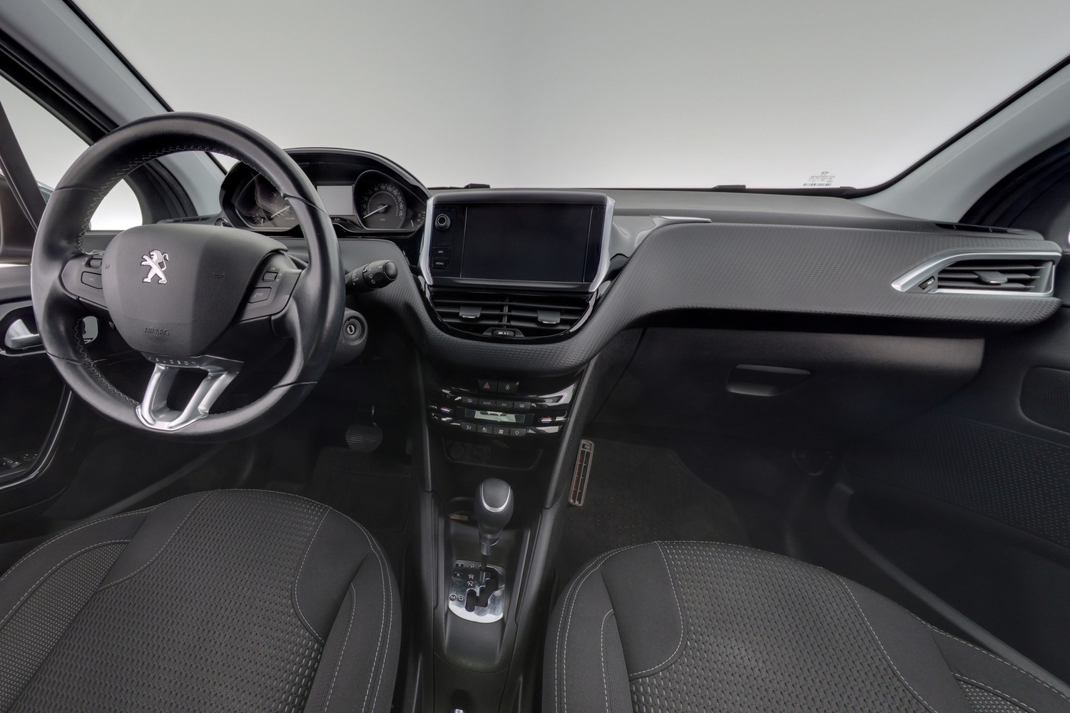 Peugeot 208 vaihtoauto