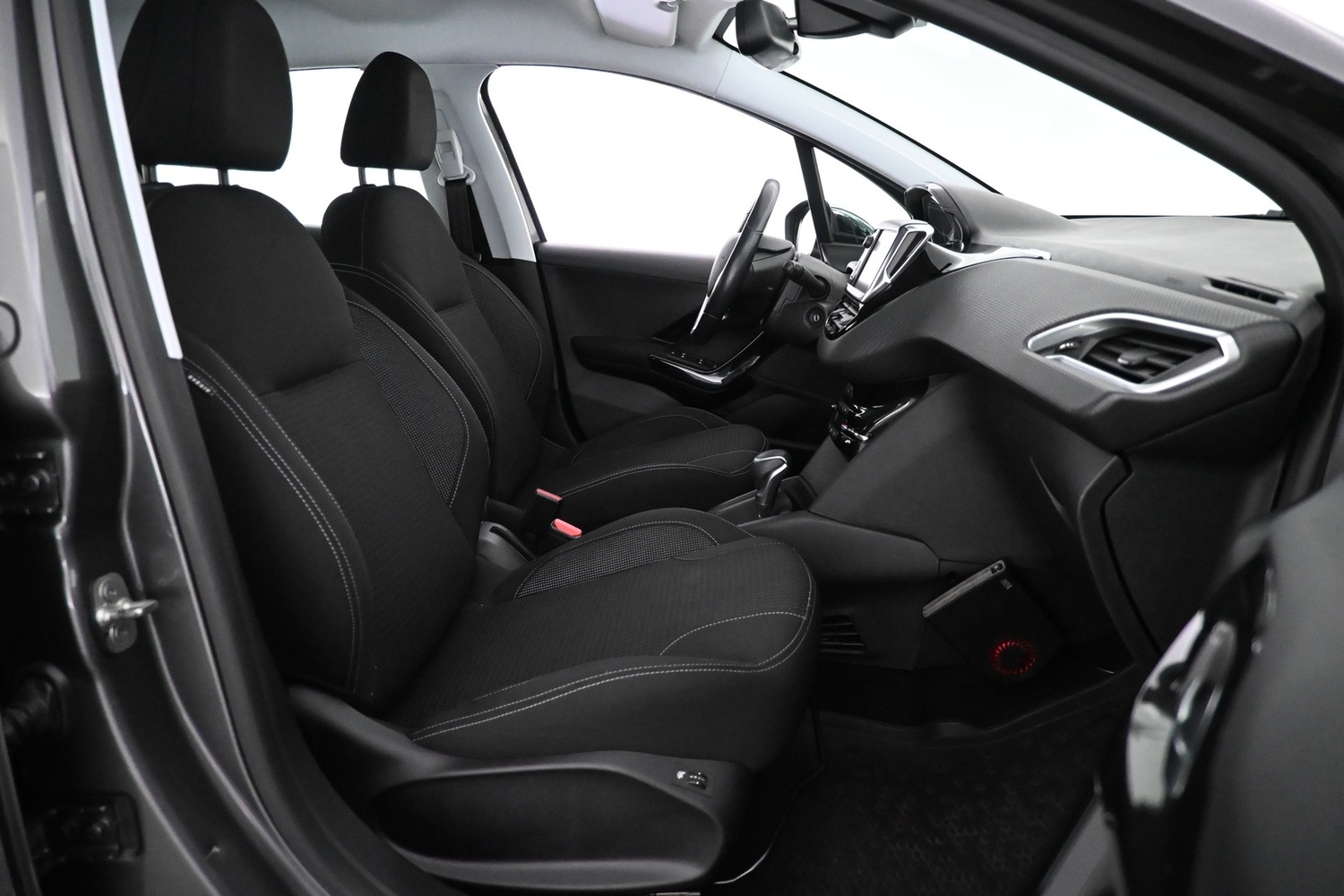 Peugeot 208 vaihtoauto